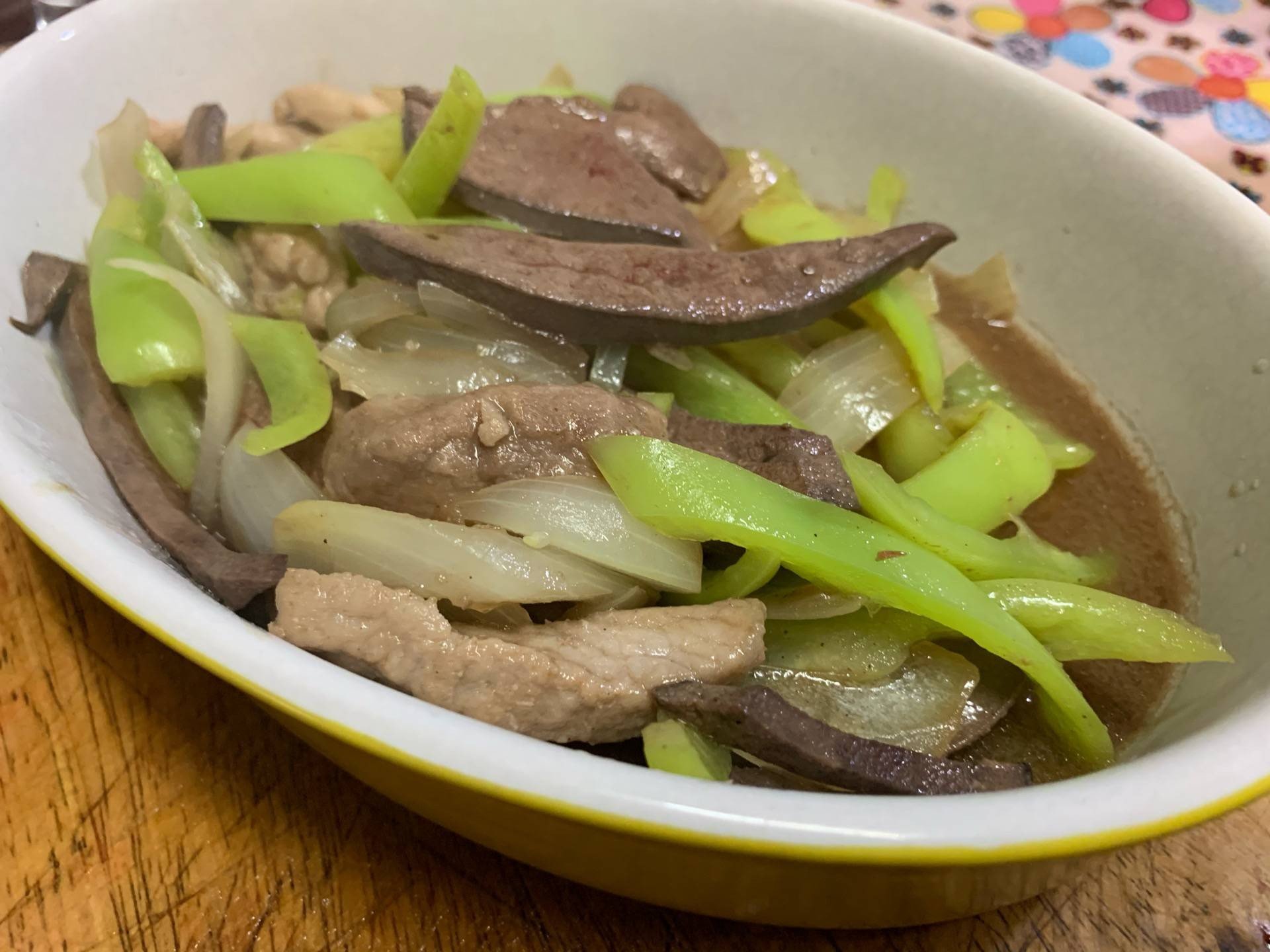 ผัดพริกสดไก่ใส่ตับ