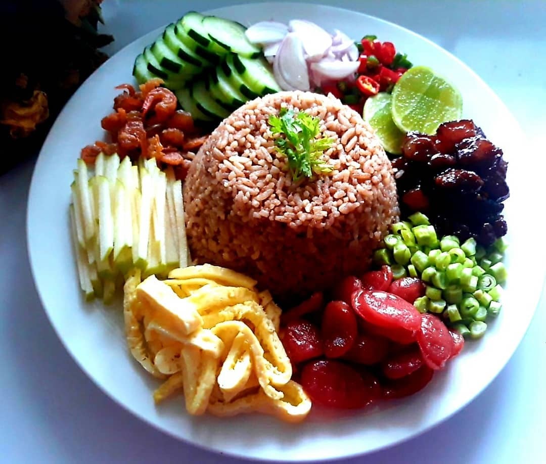 ข้าวคลุกกะปิ Khao kluk kapi