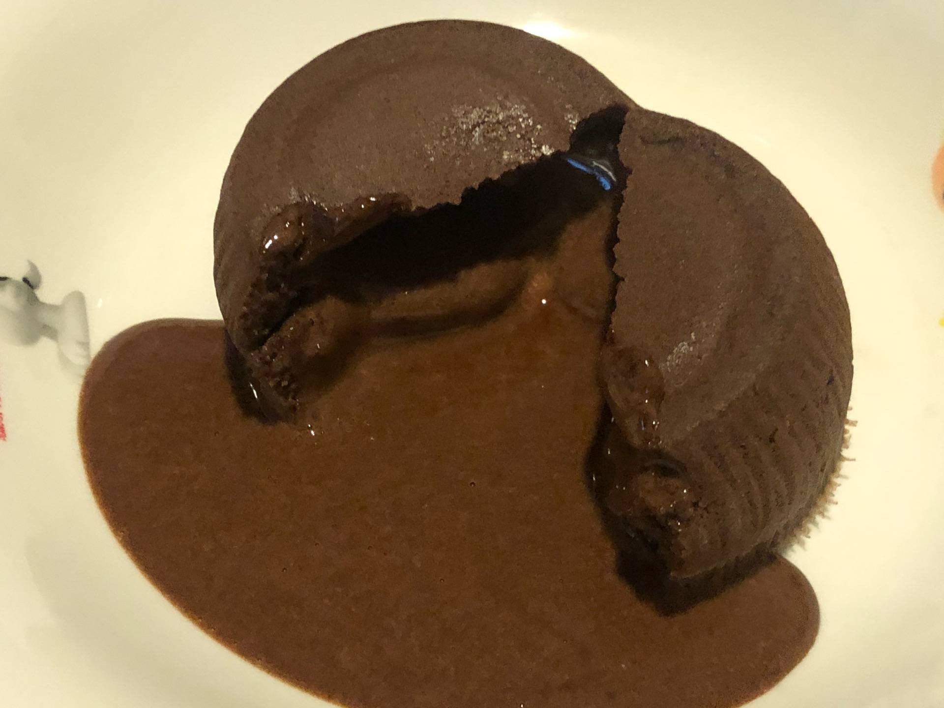 เค้กลาวารสโกโก้ 🍫🍮