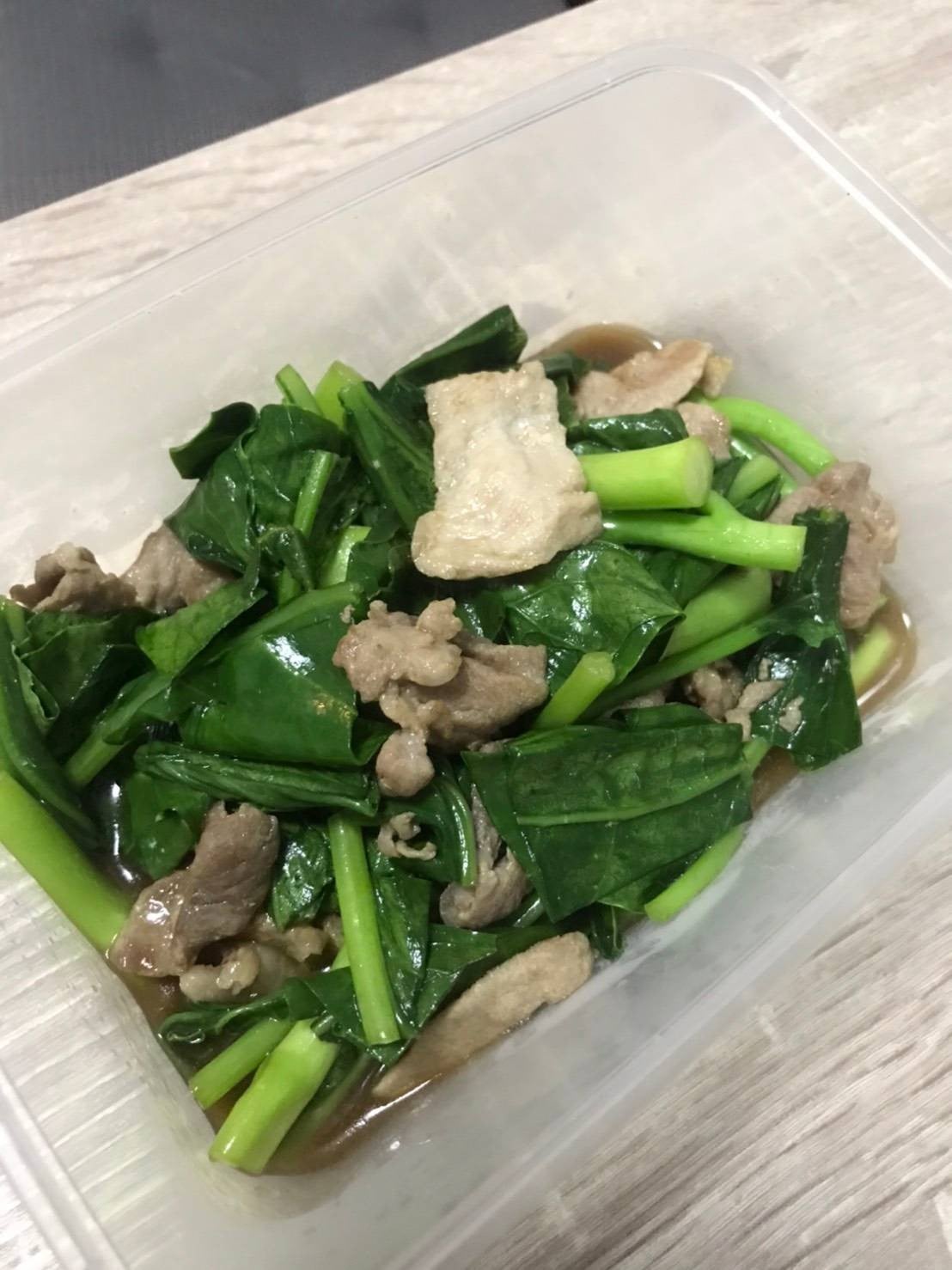 คะน้าหมูน้ำมันหอย