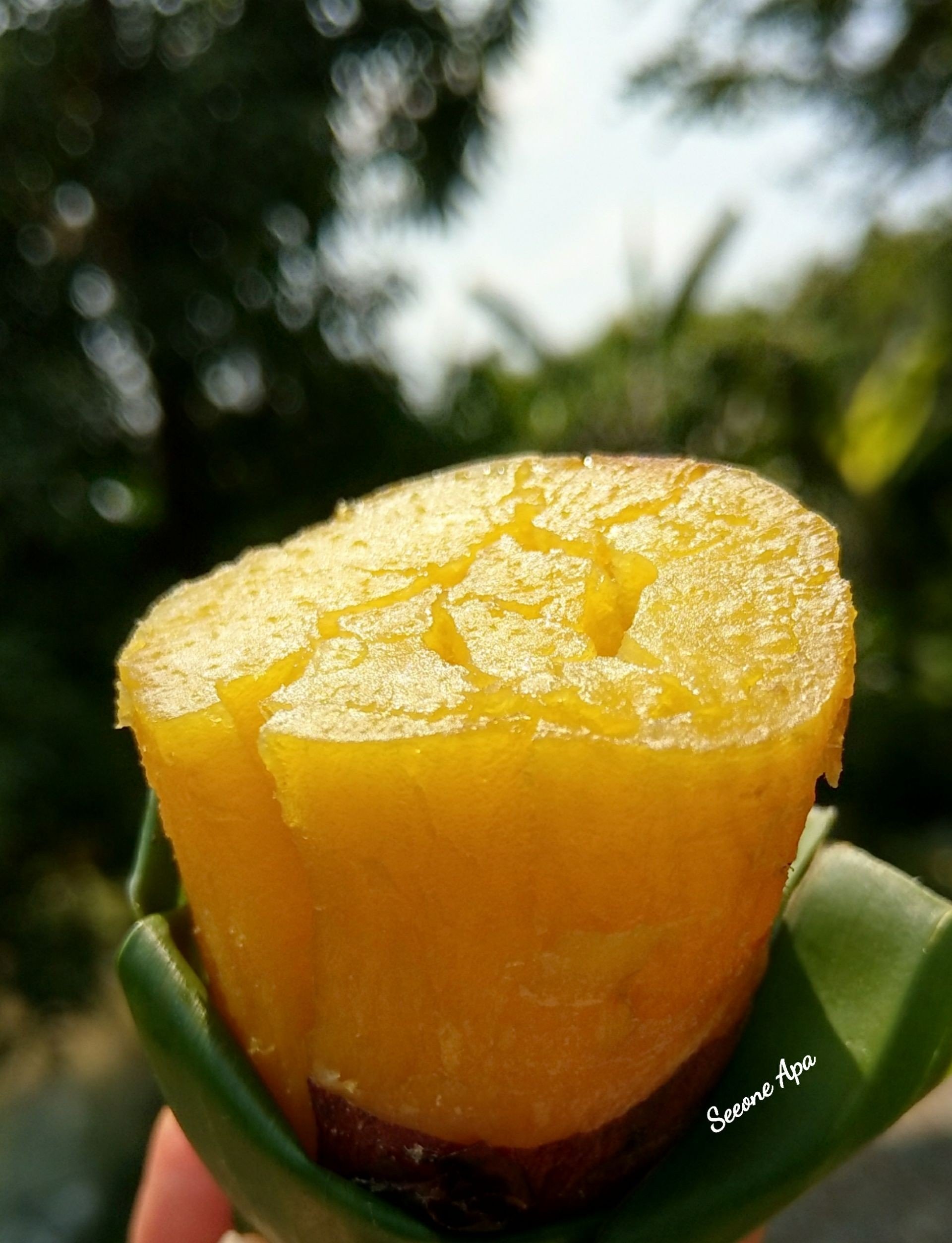 มันหวานพันใบตองอบ