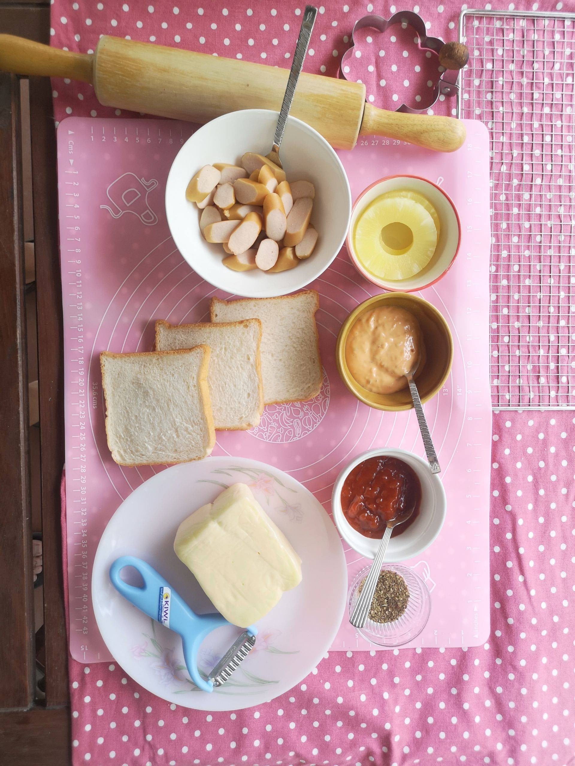 ขนมปังพิซซ่าเเบบง่ายๆ