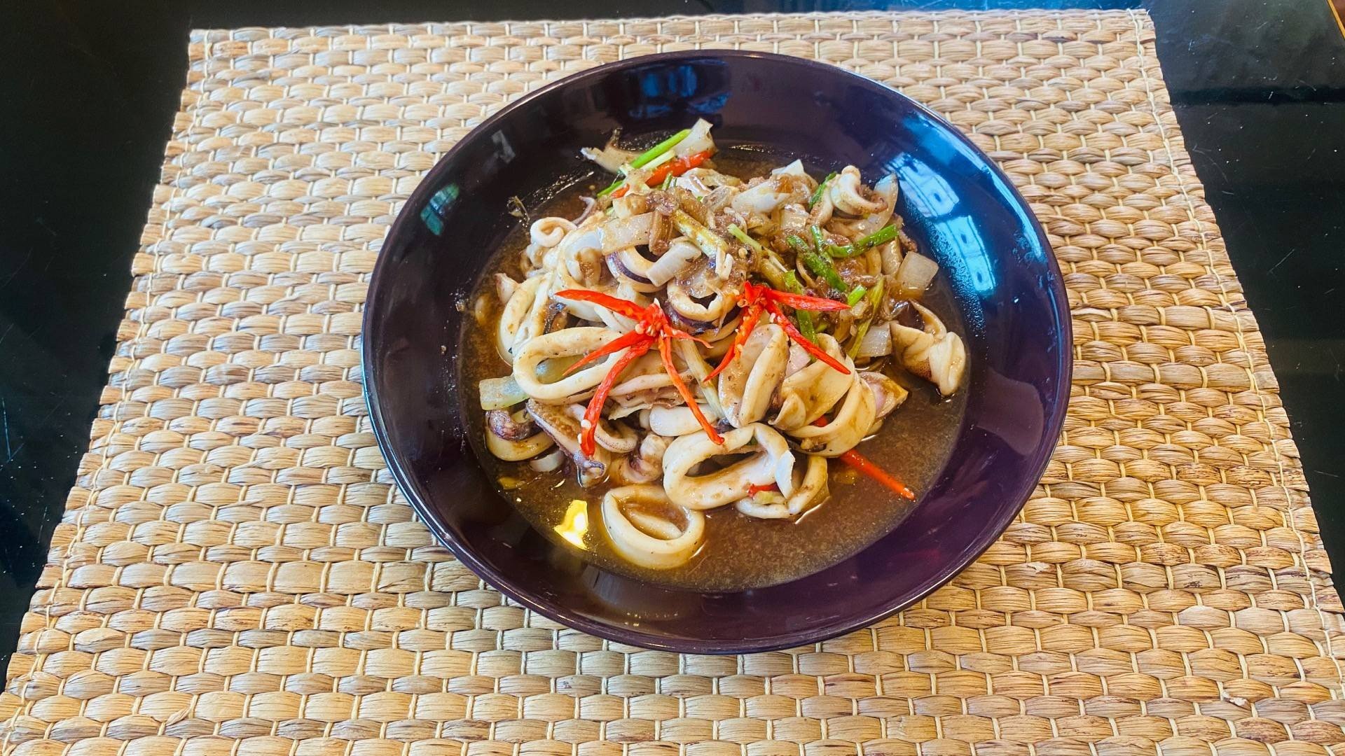 หมึกผัดกะปิหวาน 🐙