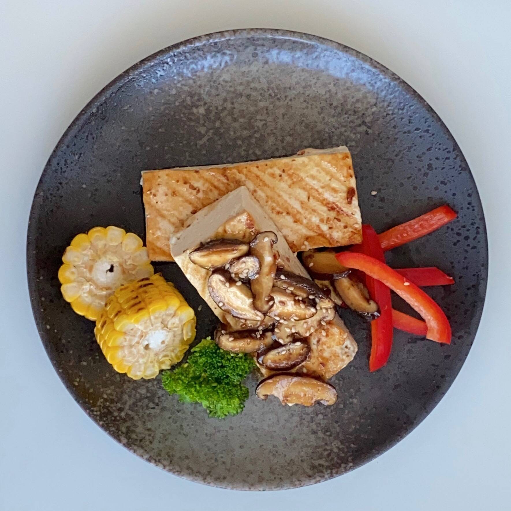 สเต็กเต้าหู้ ( Tofu Steak )