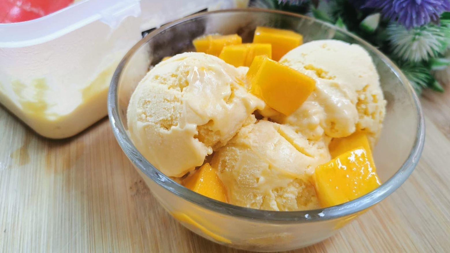 ไอศครีมมะม่วง ไม่ใส่น้ำตาล ไม่ใช่วิปครีม ส่วนผสม 2 อย่าง