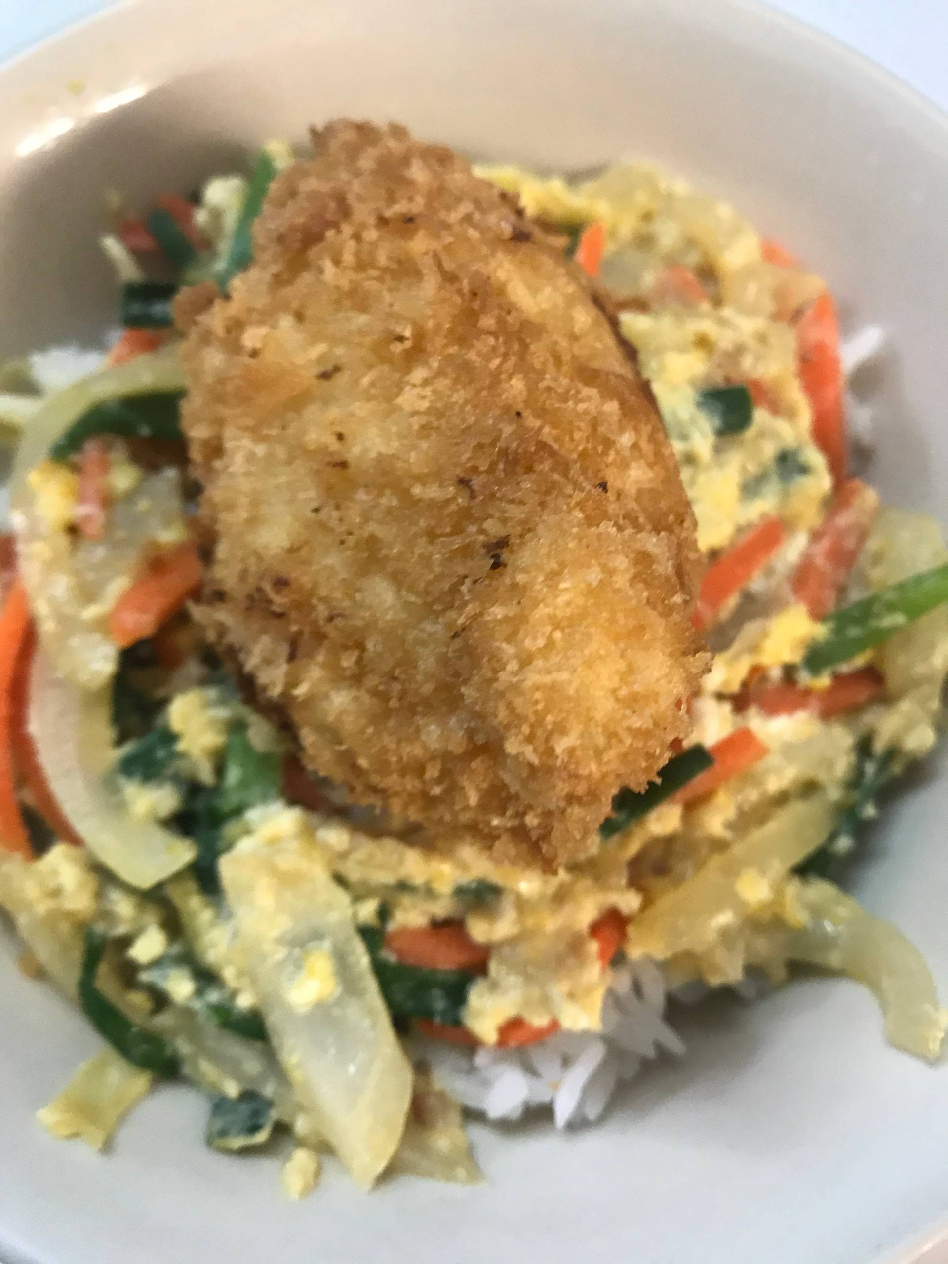 ข้าวหน้าเทมปุระไข่ลาวา 