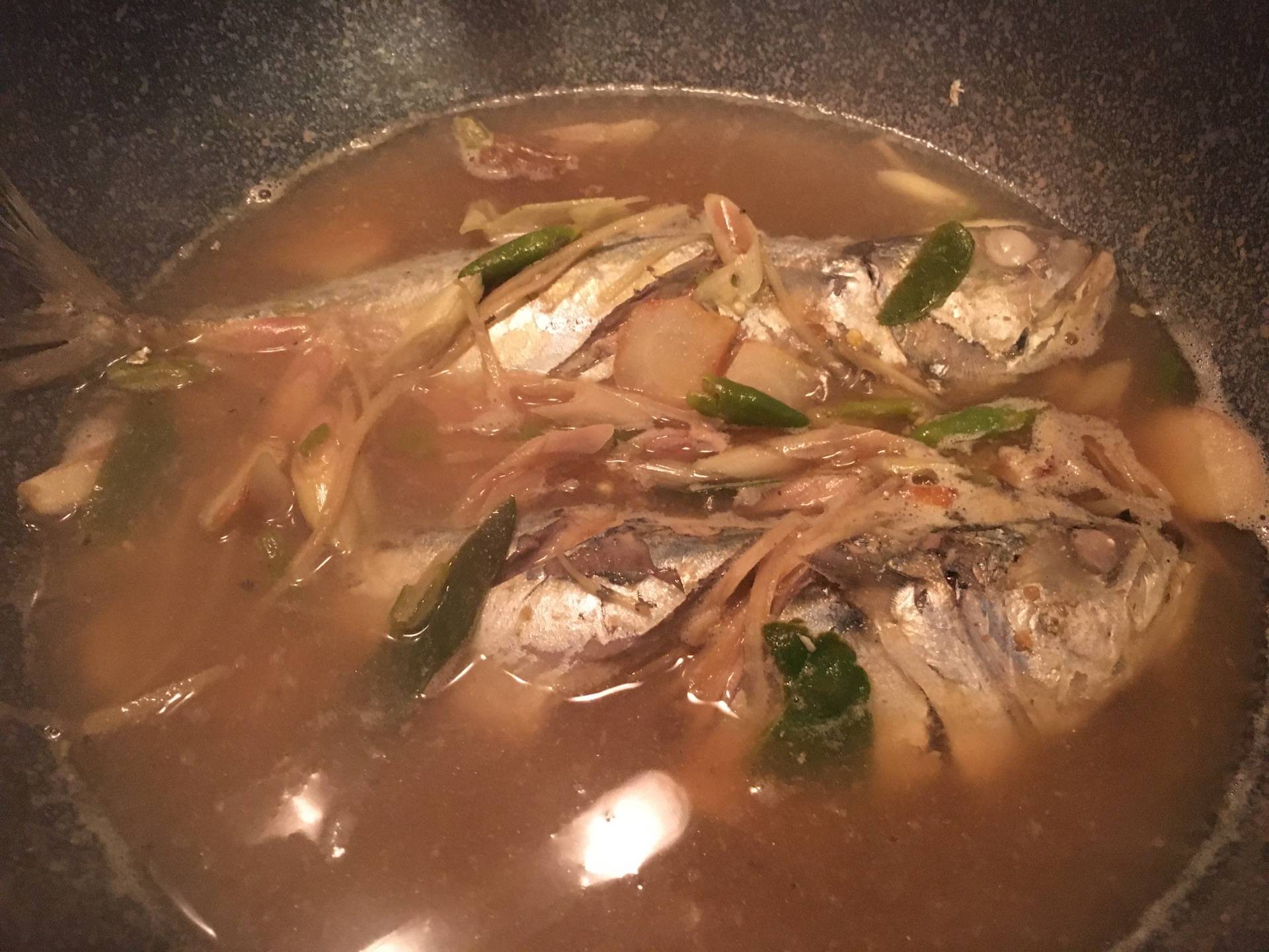 ปลาทูต้มส้ม