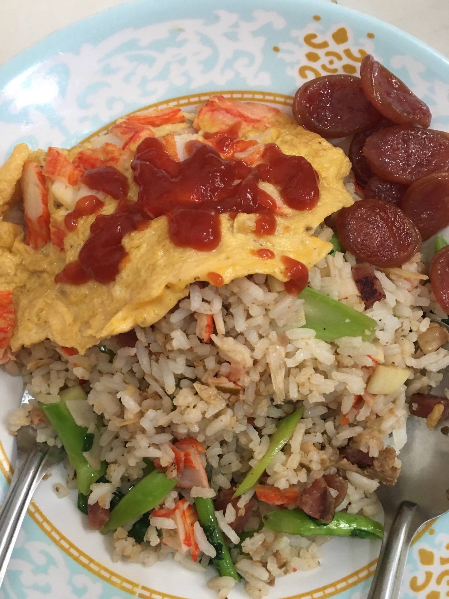 ข้าวผัดกุนเชียงน้ำพริกมะขาม