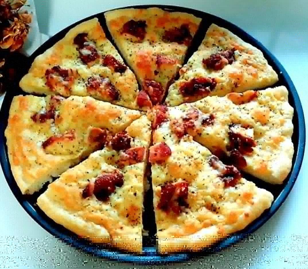 โฮมเมดพิซซ่าแป้งหนานุ่ม 🍕พิซซ่าไก่บาบีคิวซอสเนยกระเทียม  