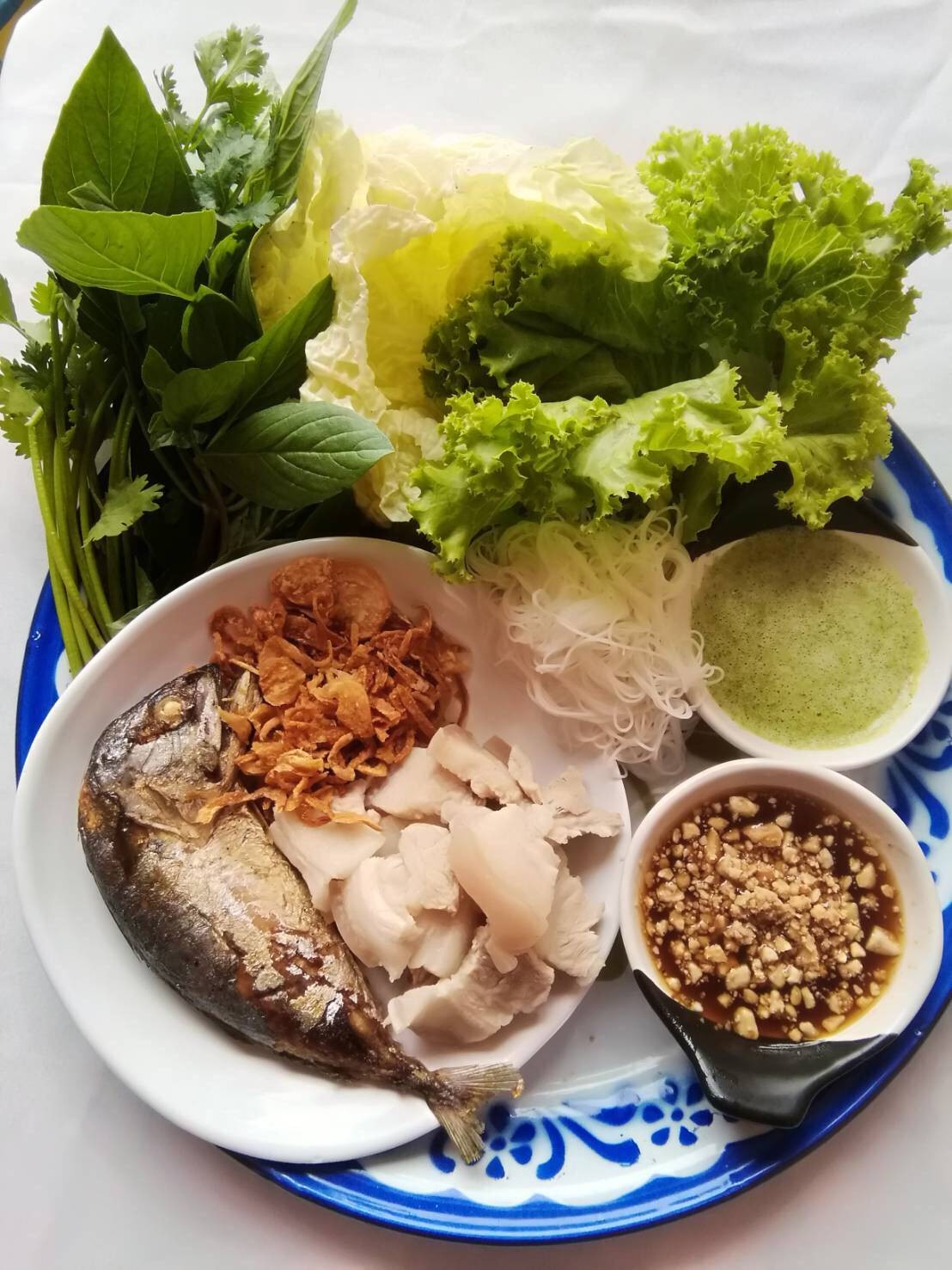 เมี่ยงเรา ปลาทู หมู ไก่