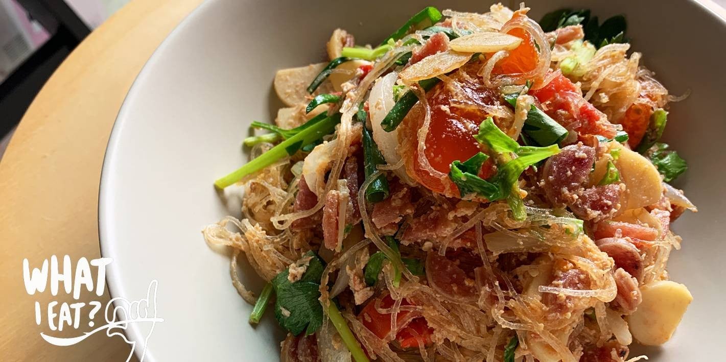 ผัดวุ้นเส้นกระเทียมดอง ไข่เค็มทำเอง