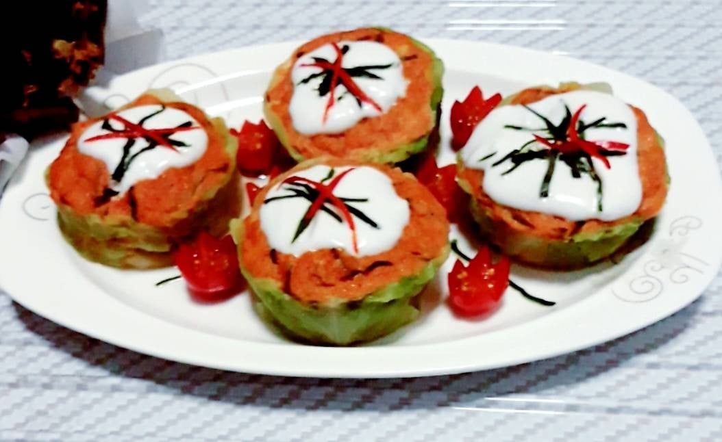 ห่อหมกปลาดอลลี่ในถ้วยกระหล่ำปลี