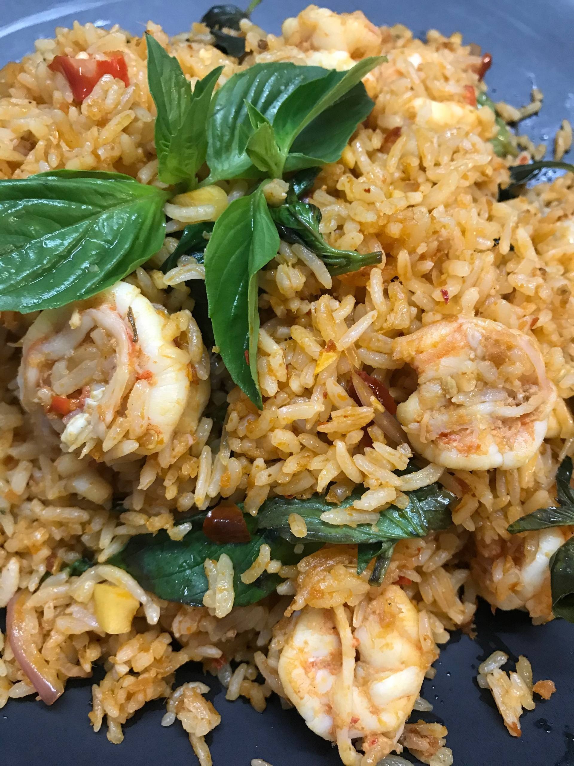 ข้าวผัดโหระพากุ้ง 🦐