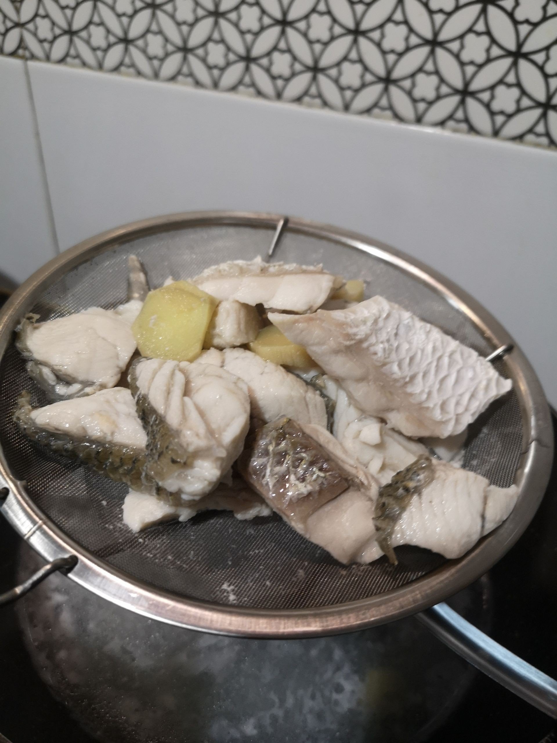 ปลากระพงขาวลวก-จิ้ม