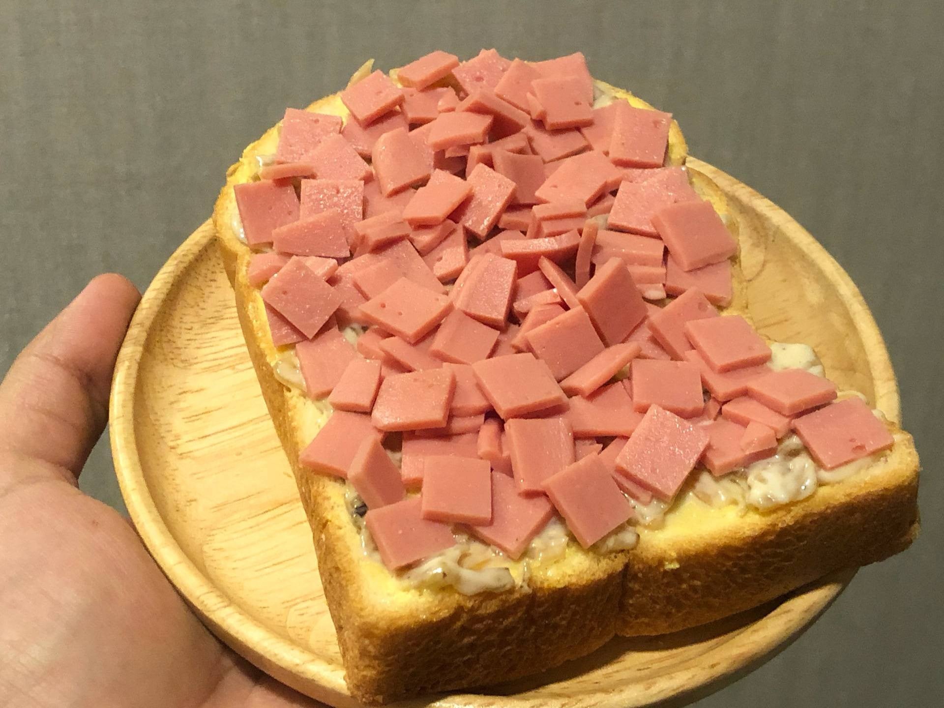 ขนมปังซุปหอมใหญ่โบโลน่าอบชีส 🧀