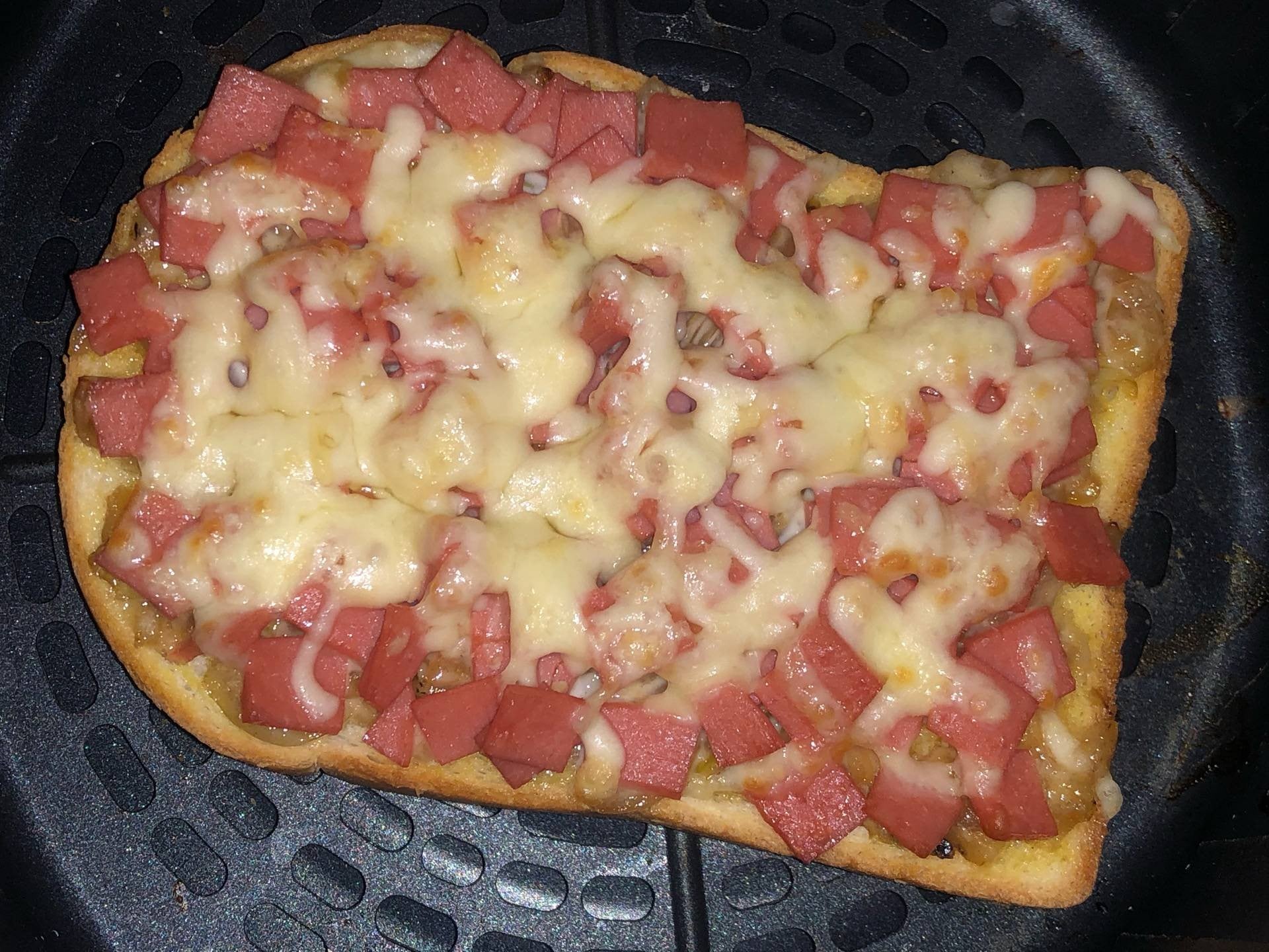 ขนมปังซุปหอมใหญ่โบโลน่าอบชีส 🧀