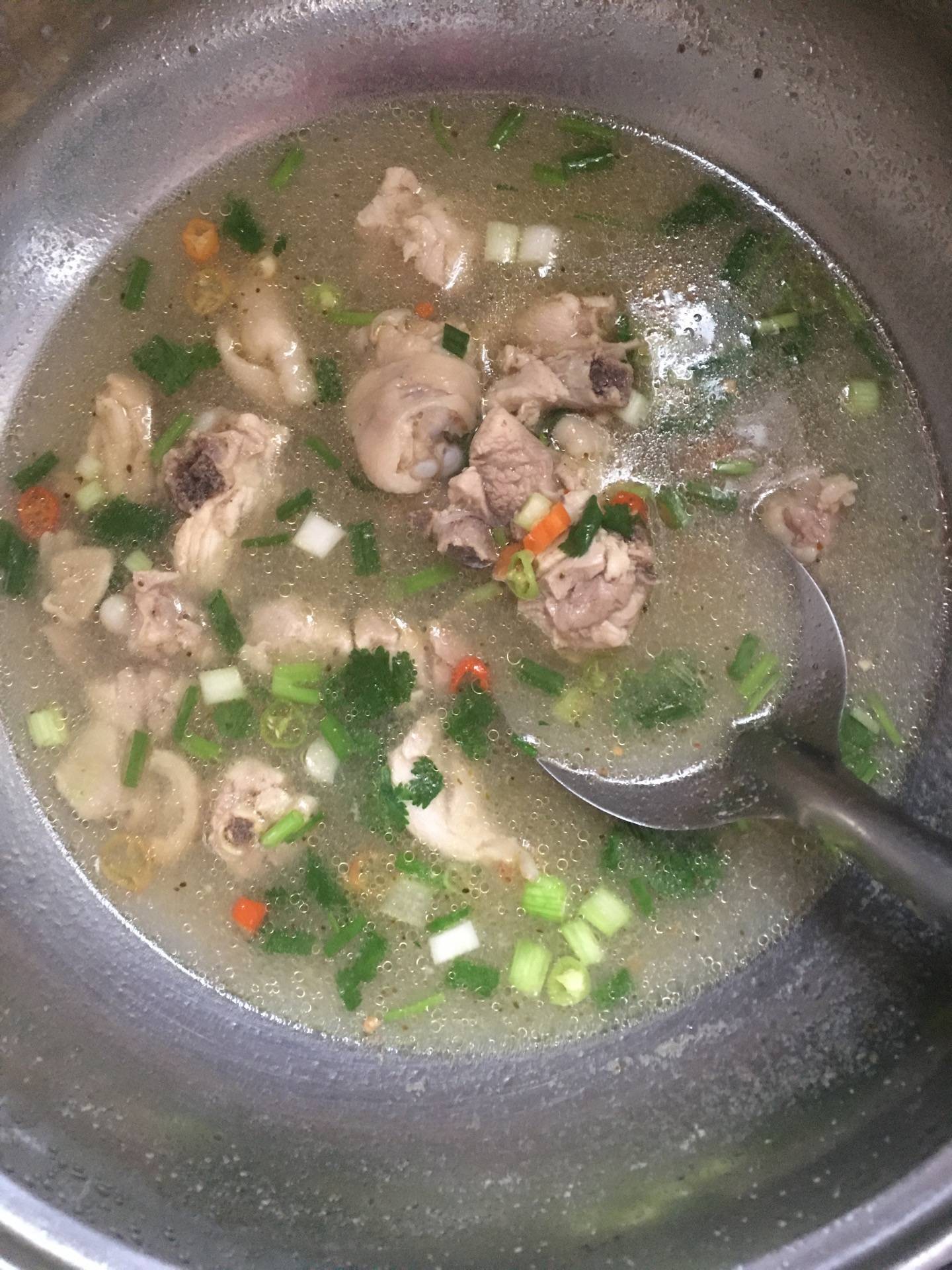 ไก่ต้มแซ่บ