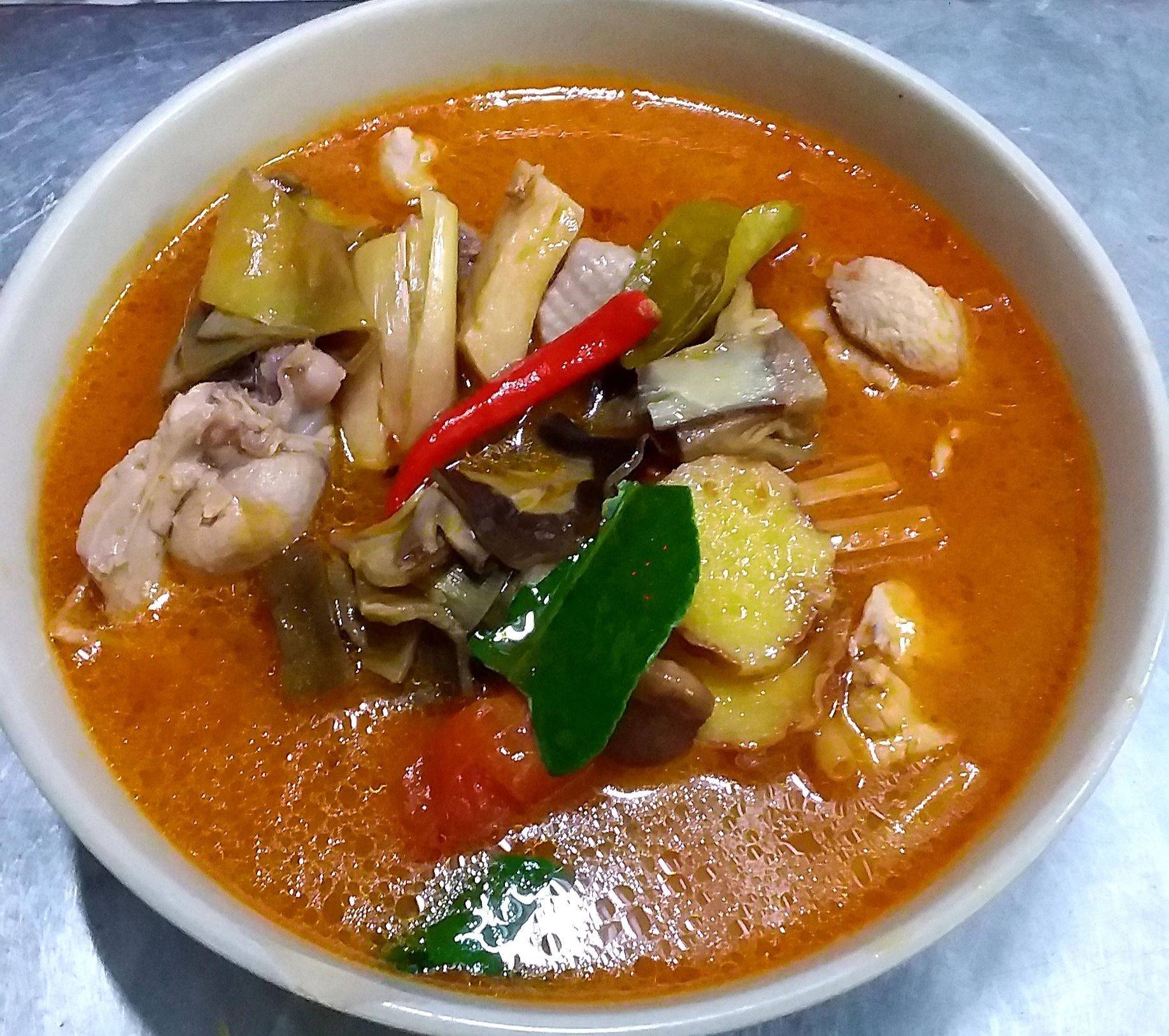 ต้มยำไก่หัวปลี