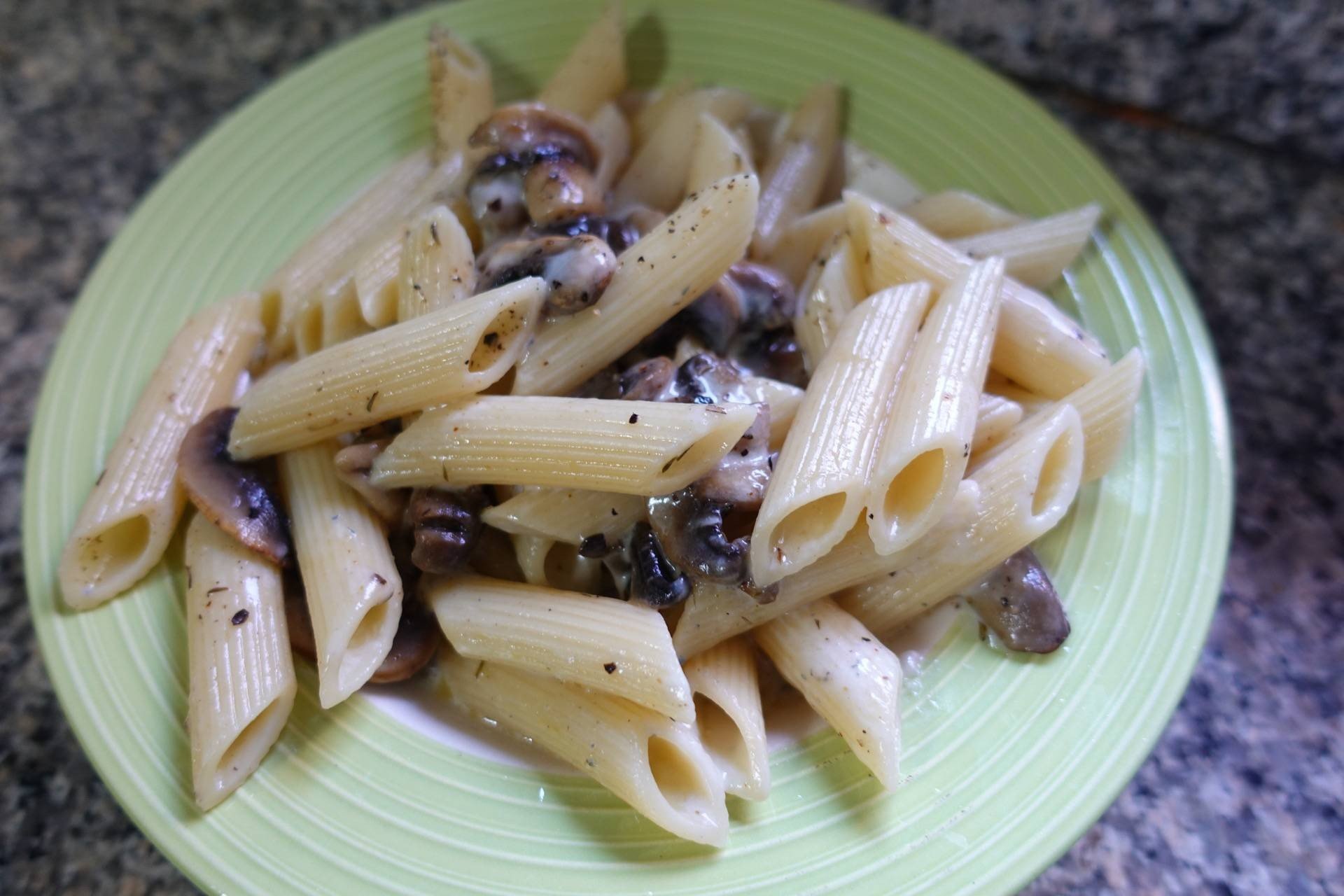 Easy Blue Cheese & Mushroom Pasta