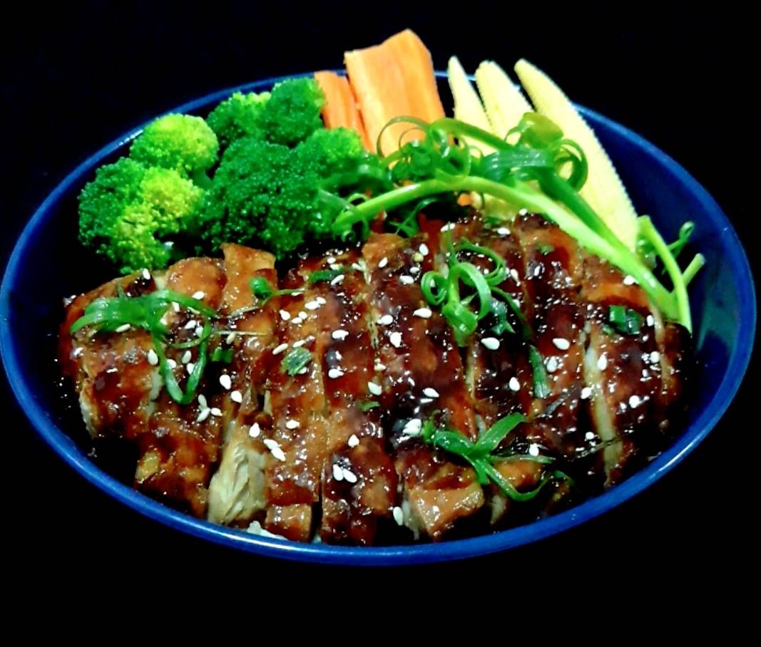 ข้าวหน้าไก่เทอริยากิ Donburi Teriyaki Chicken