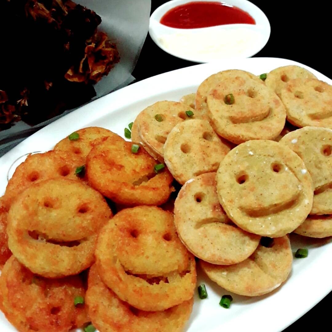 มันฝรั่งบดทอด/มันฝรั่งบดอบ(ยิ้ม😊)Potato Smiley / Crispy Potato Smiley