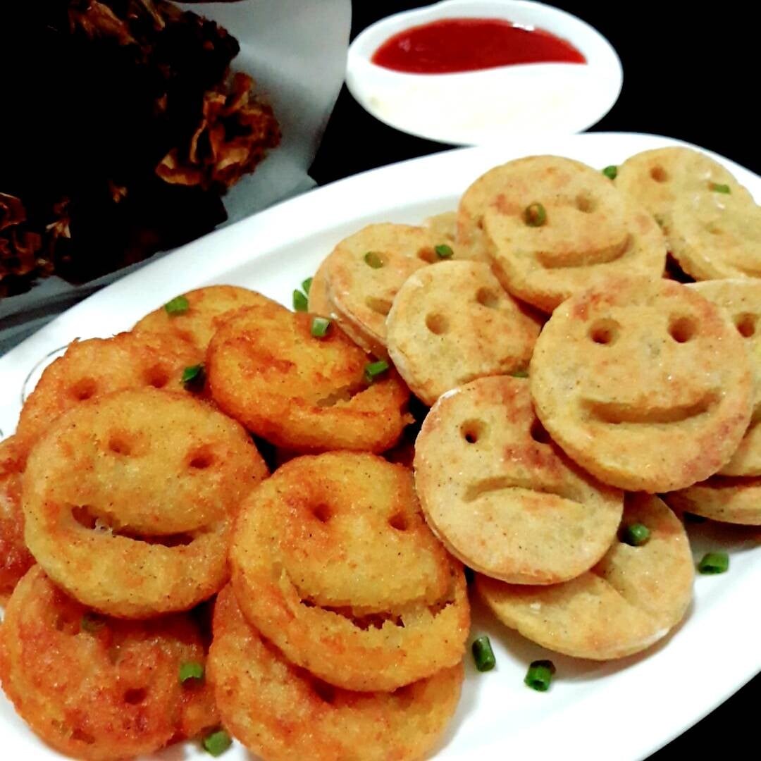 มันฝรั่งบดทอด/มันฝรั่งบดอบ(ยิ้ม😊)Potato Smiley / Crispy Potato Smiley