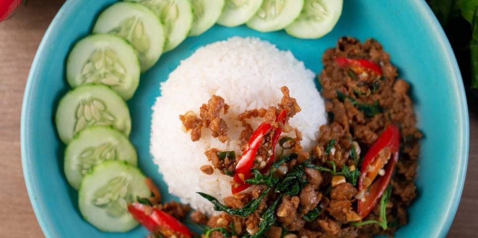 ผัดกะเพราออมนิมีท (Stir fried Basil with OmniMeat)