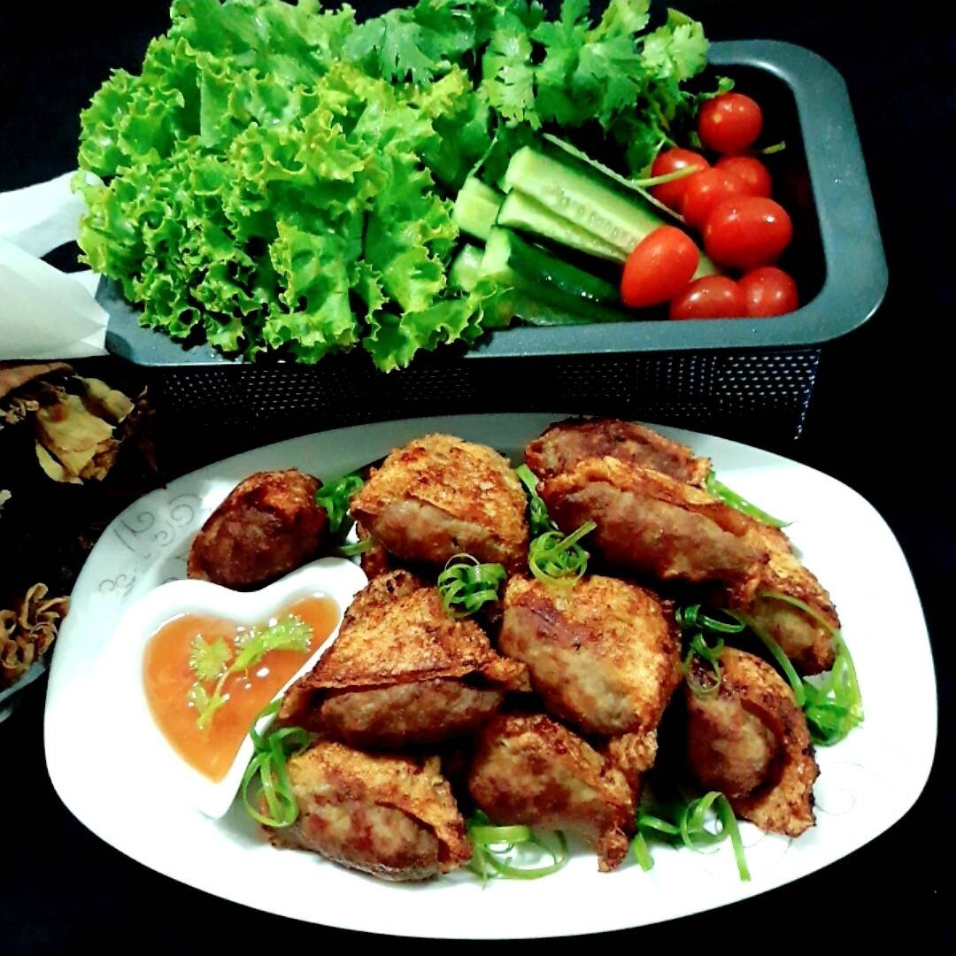 เต้าหู้ทอด(เต้าหู้พัฟ)ยัดไส้เนื้อหมูบด