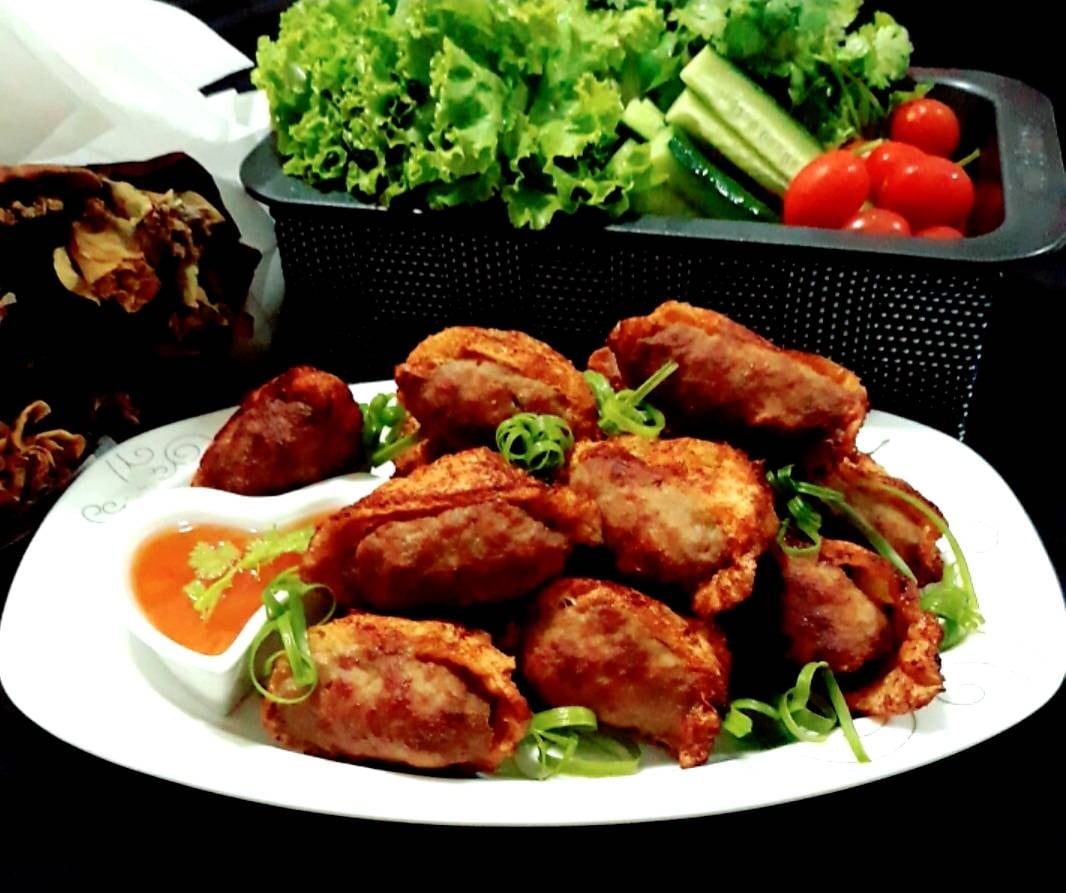 เต้าหู้ทอด(เต้าหู้พัฟ)ยัดไส้เนื้อหมูบด