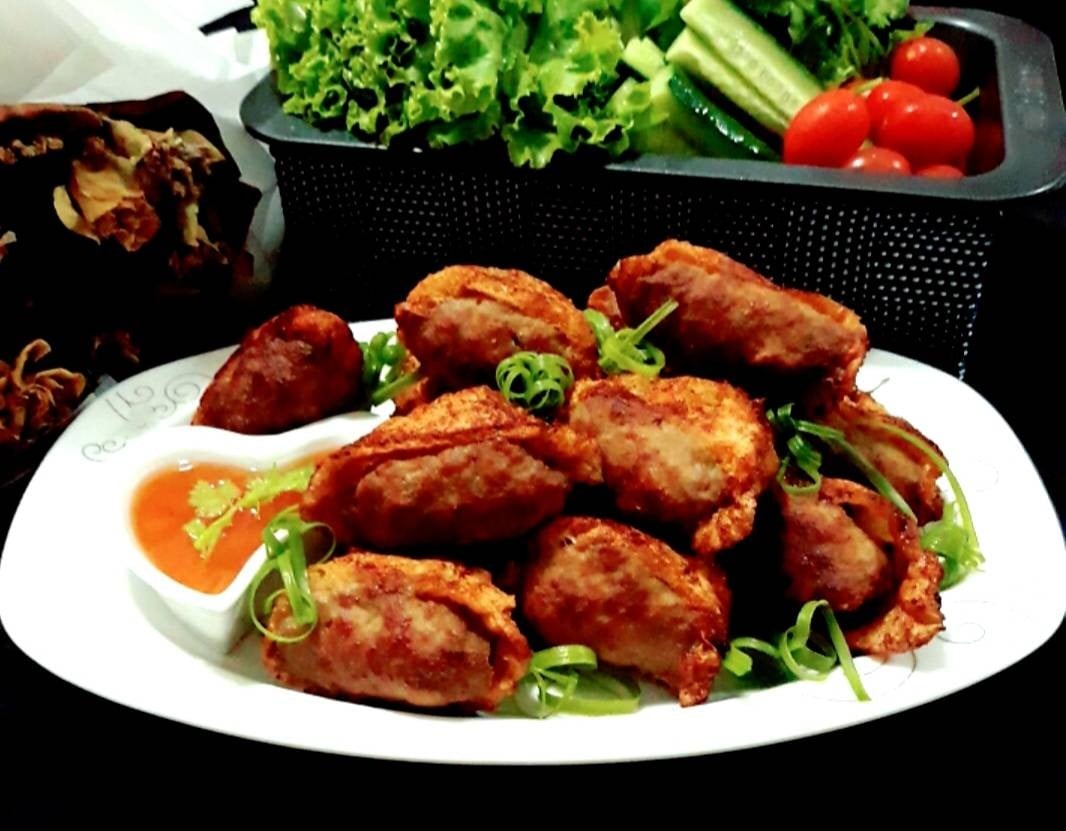 เต้าหู้ทอด(เต้าหู้พัฟ)ยัดไส้เนื้อหมูบด