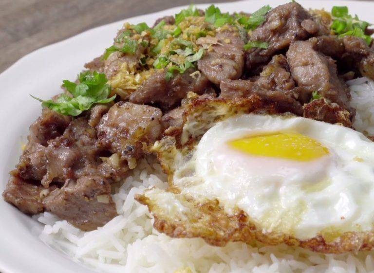 หมูทอดกระเทียม