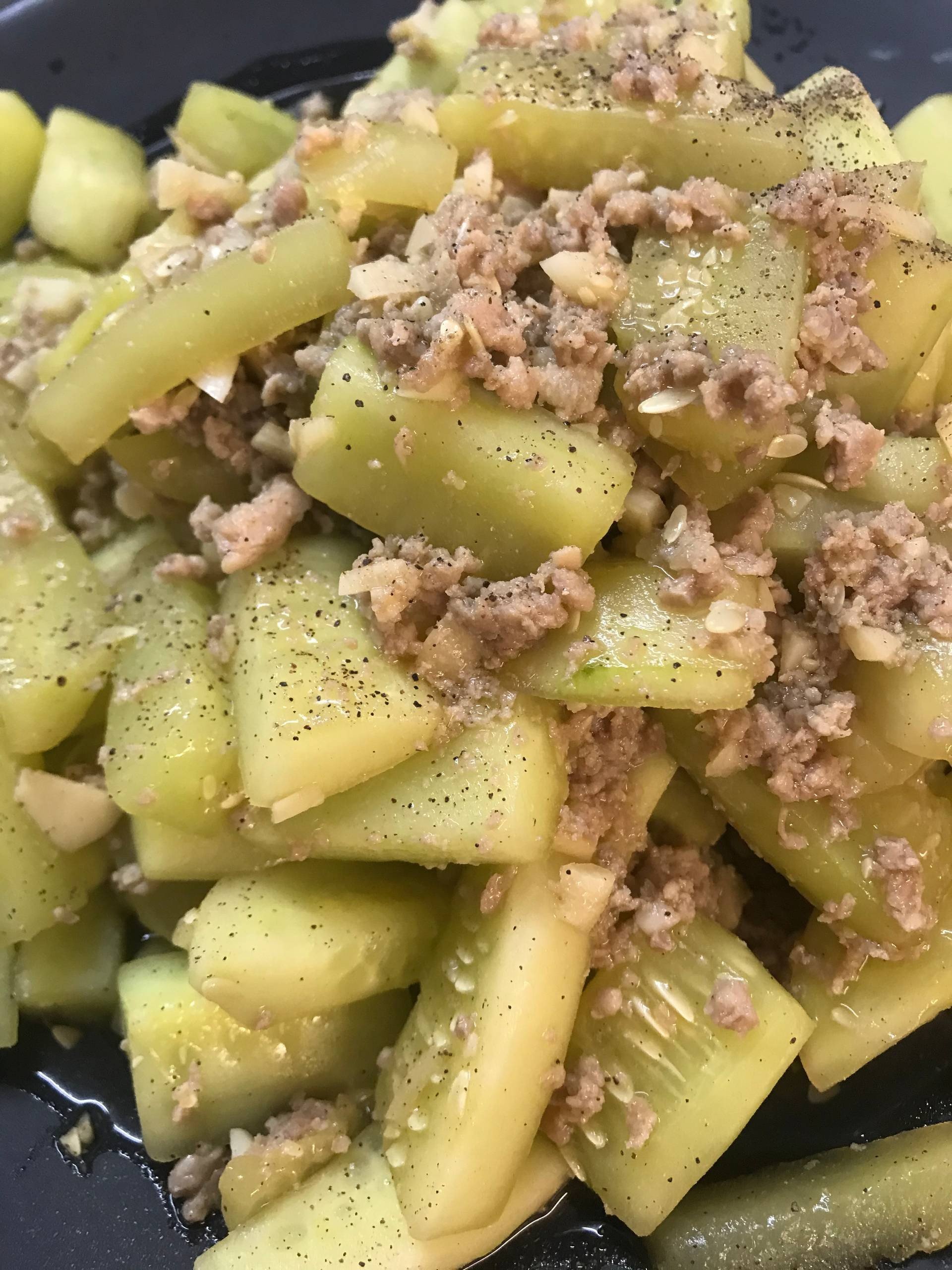 แตงร้านผัดหมูสับ 