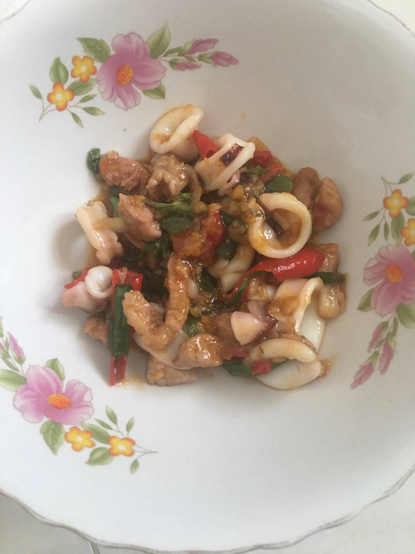 หมูหมึกผัดพริกสด