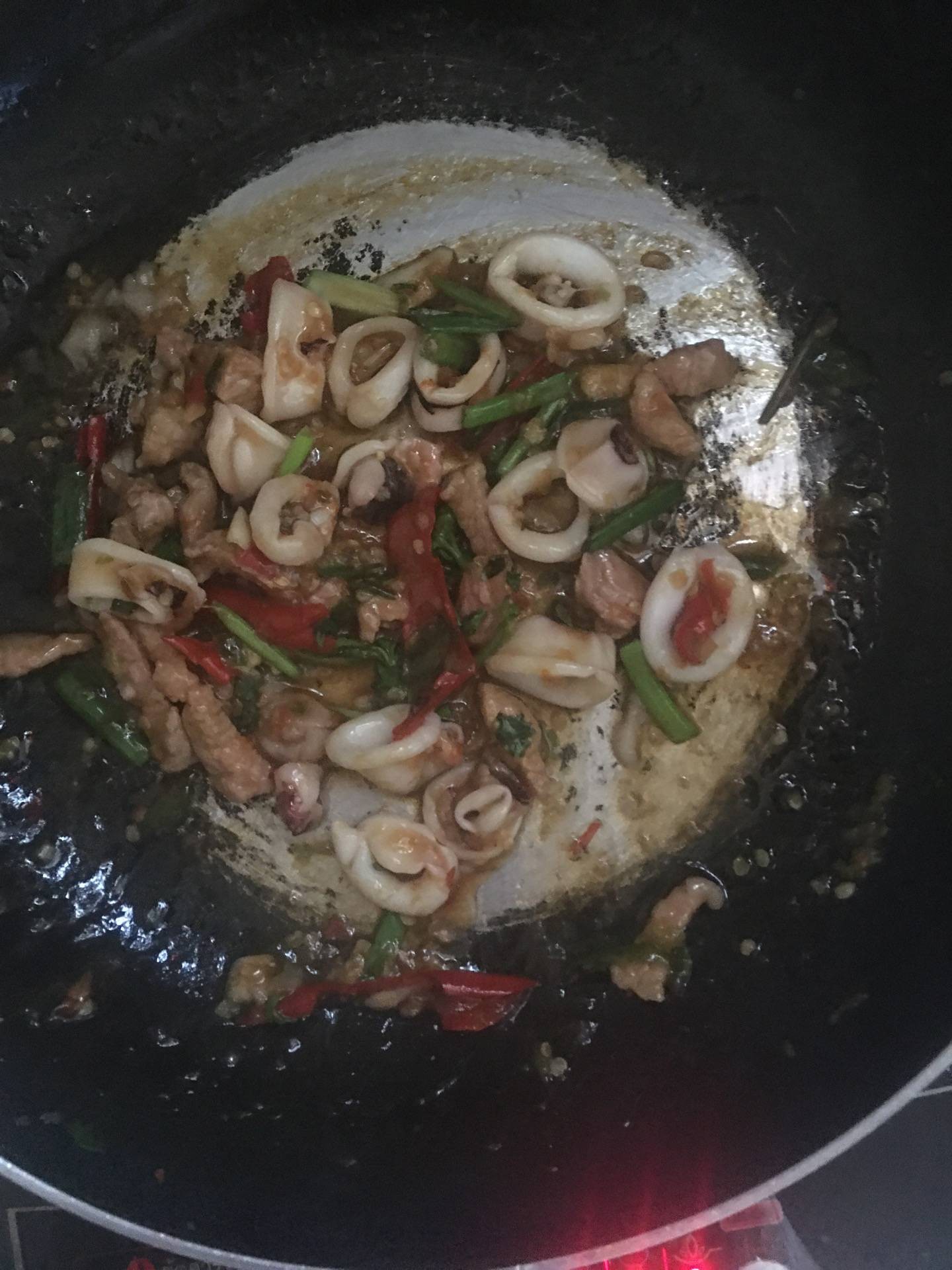หมูหมึกผัดพริกสด