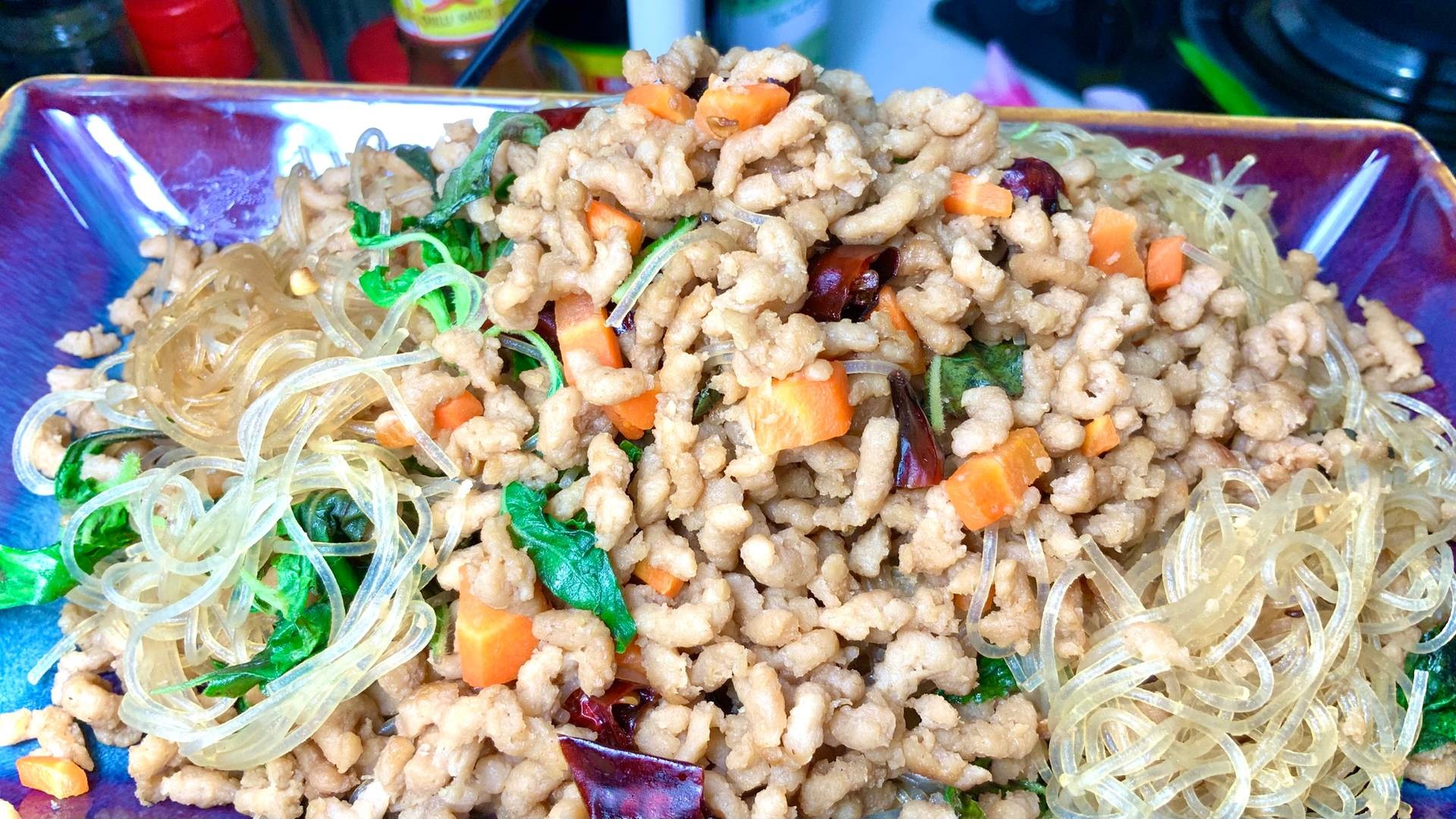 ผัดกระเพราเจ กะเพราหมูสับพริกแห้งใส่วุ้นเส้น เมนูอาหารเจง่ายๆ อร่อยจัง