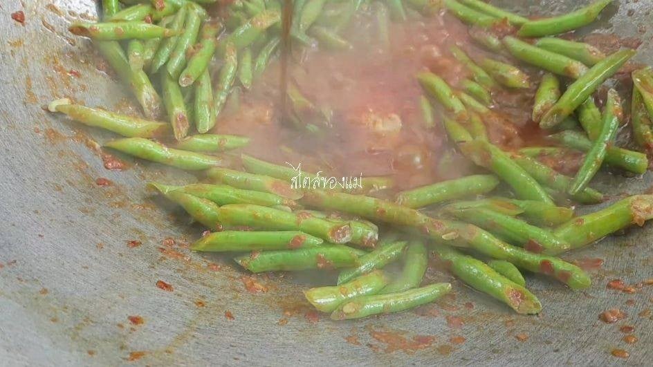 ถั่วฝักยาวผัดพริกแกง เจ ( ผัดพริกแกงถั่ว )