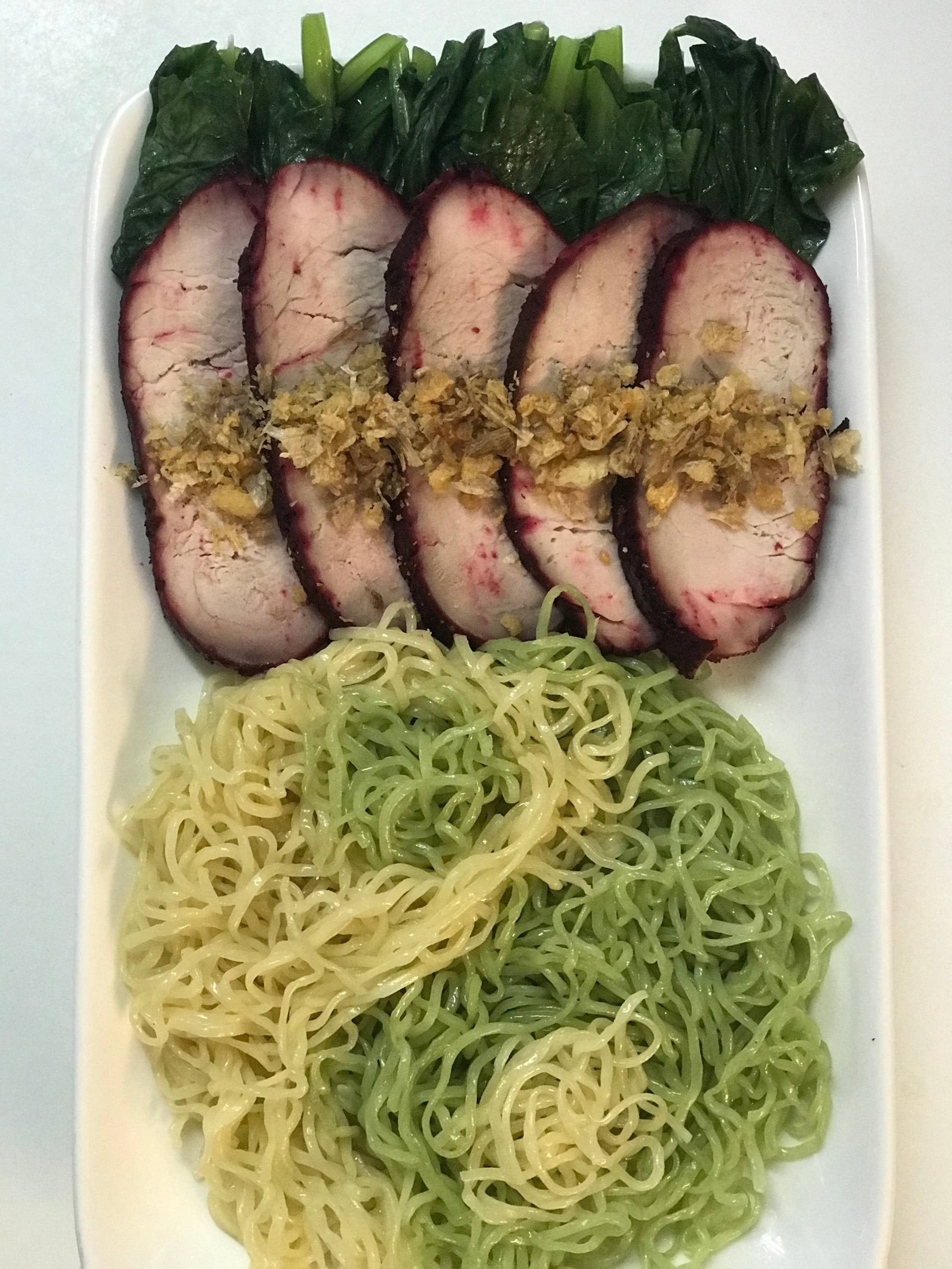 บะหมี่หมูแดงอบน้ำผึ้ง