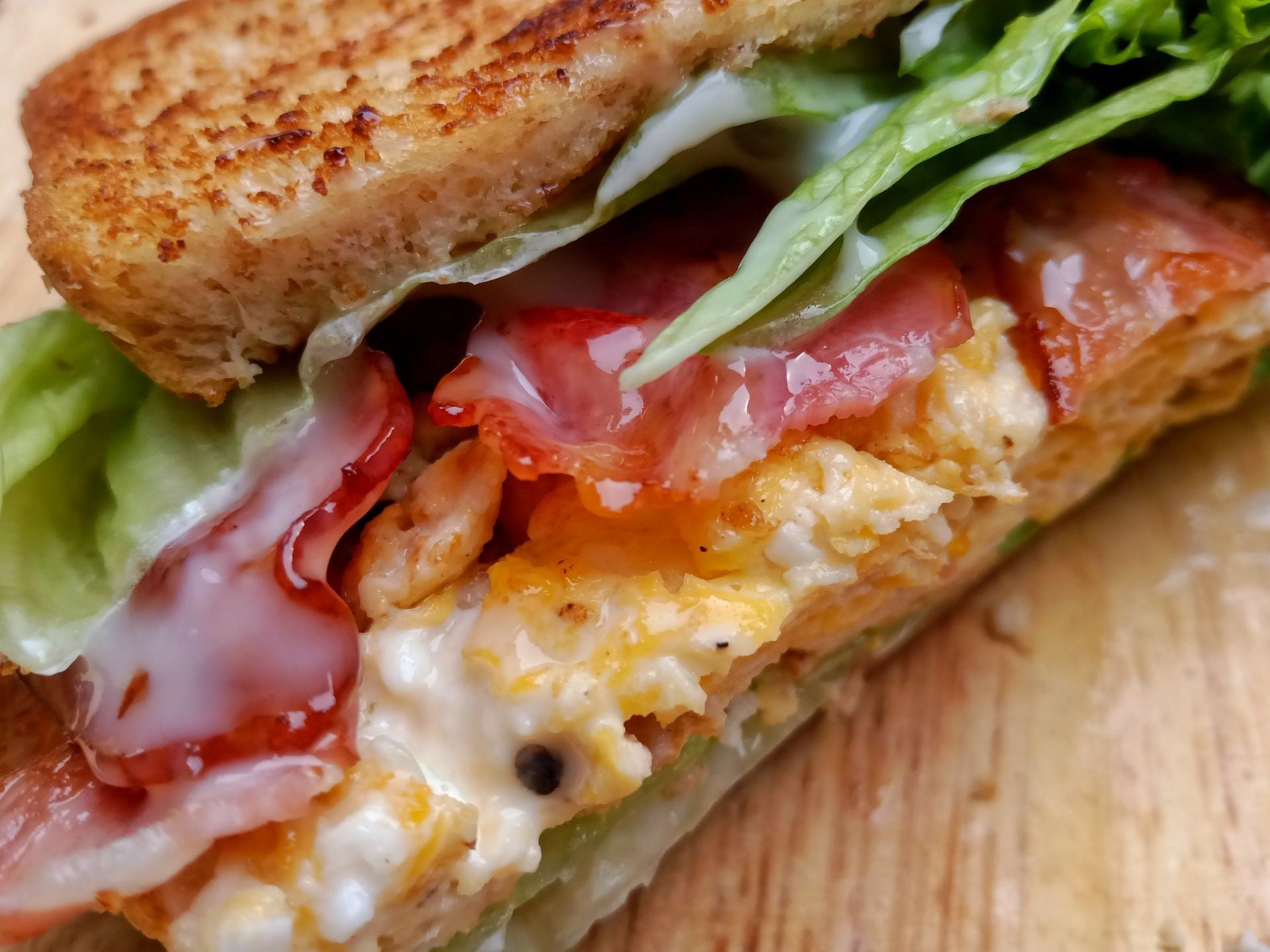 ไข่คนเบคอนแซนวิช