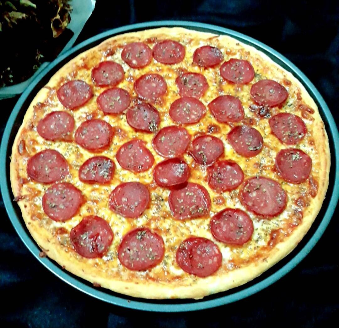 สูตรแป้งพิซซ่าบางกรอบ ( ถาดใหญ่ 2 ถาด) Homemade Thin Crust Pizza Dough
