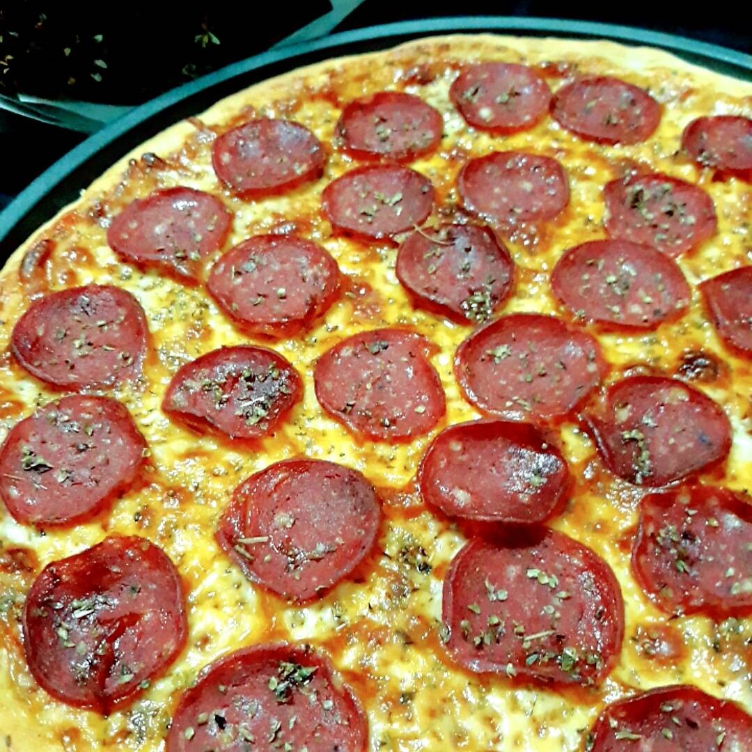สูตรแป้งพิซซ่าบางกรอบ ( ถาดใหญ่ 2 ถาด) Homemade Thin Crust Pizza Dough