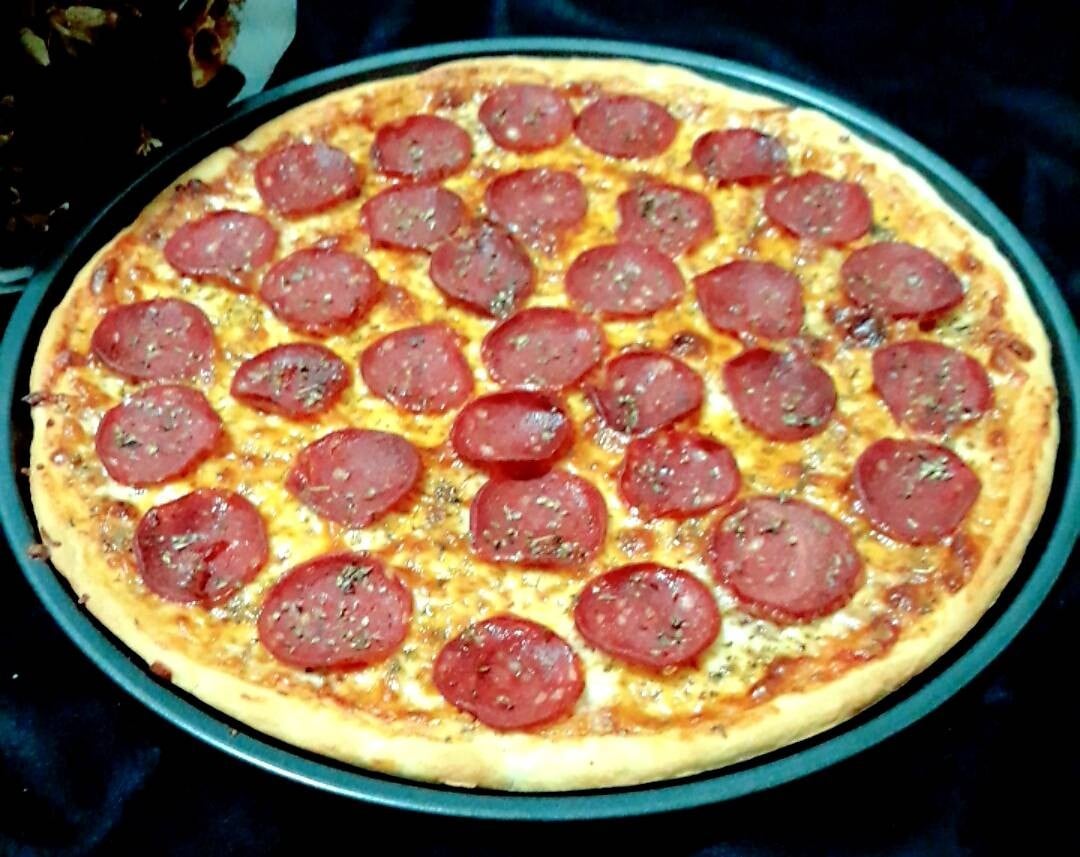สูตรแป้งพิซซ่าบางกรอบ ( ถาดใหญ่ 2 ถาด) Homemade Thin Crust Pizza Dough