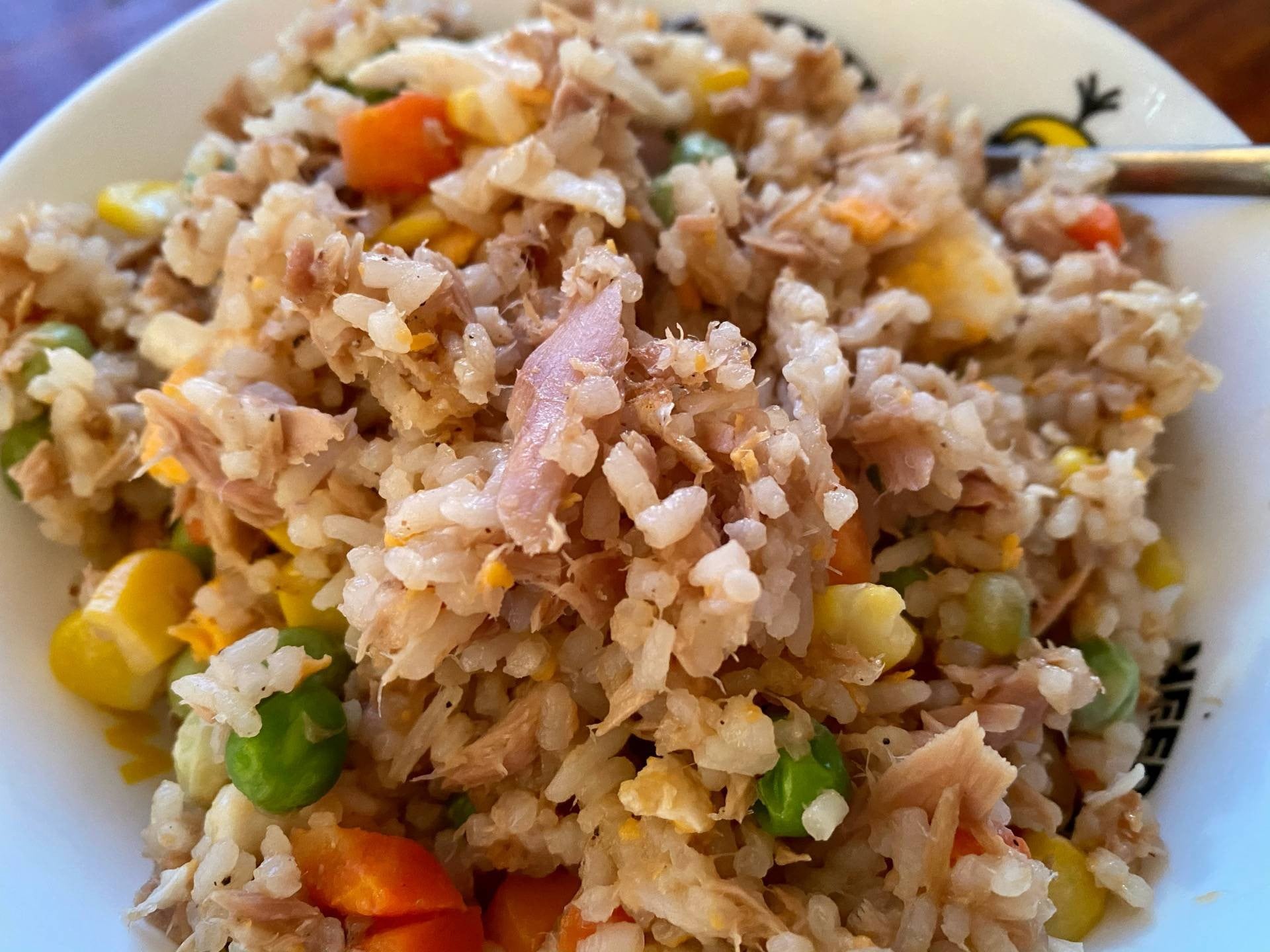 ข้าวผัดทูน่าสามสี 🥕🌽🫒