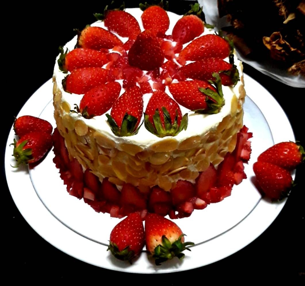 สตอเบอรี่🍓ช็อตเค้ก🍓(เค้กนุ่ม หวานน้อย) strawberry 🍓shortcake cake🍓