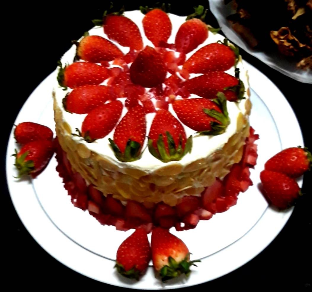 สตอเบอรี่🍓ช็อตเค้ก🍓(เค้กนุ่ม หวานน้อย) strawberry 🍓shortcake cake🍓