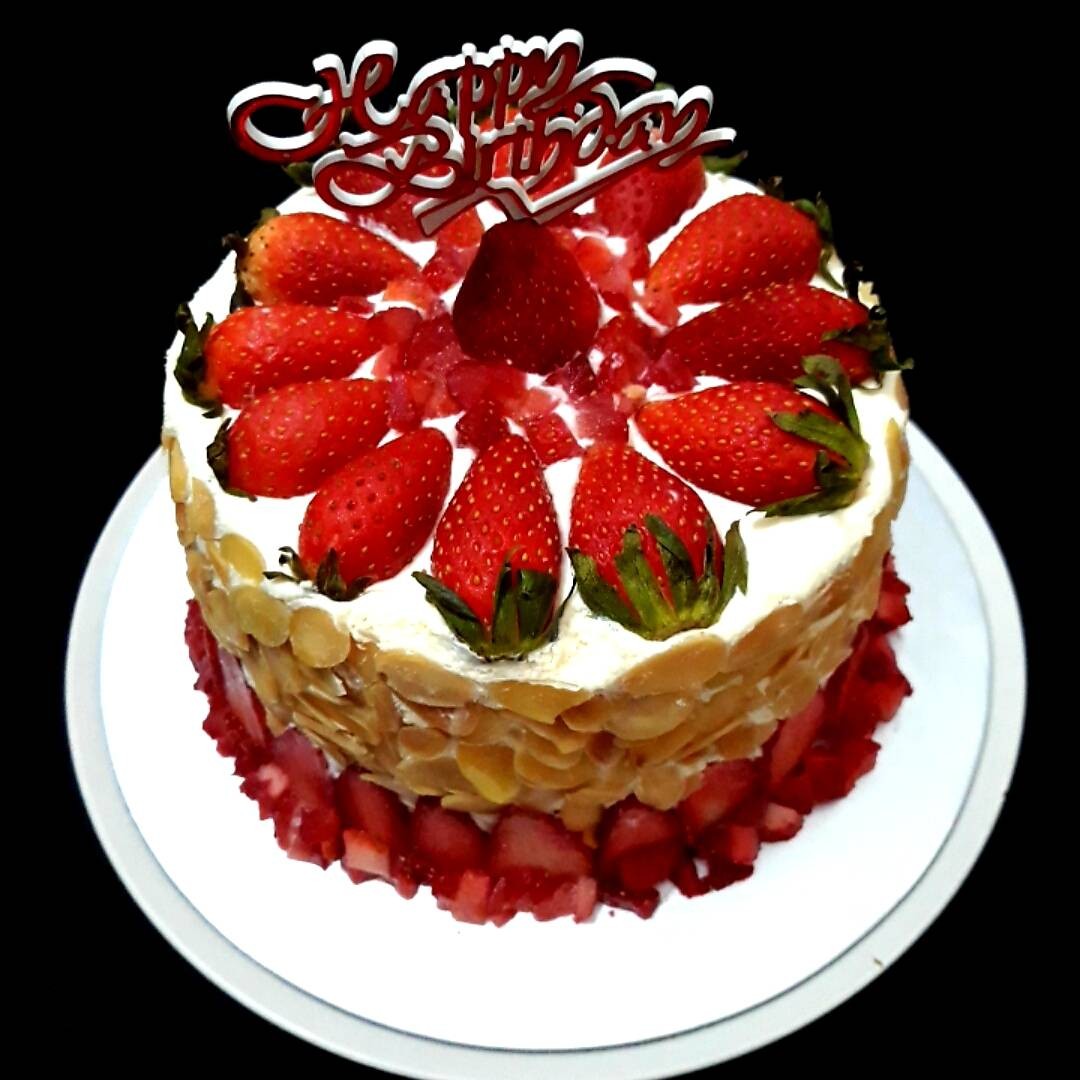 สตอเบอรี่🍓ช็อตเค้ก🍓(เค้กนุ่ม หวานน้อย) strawberry 🍓shortcake cake🍓