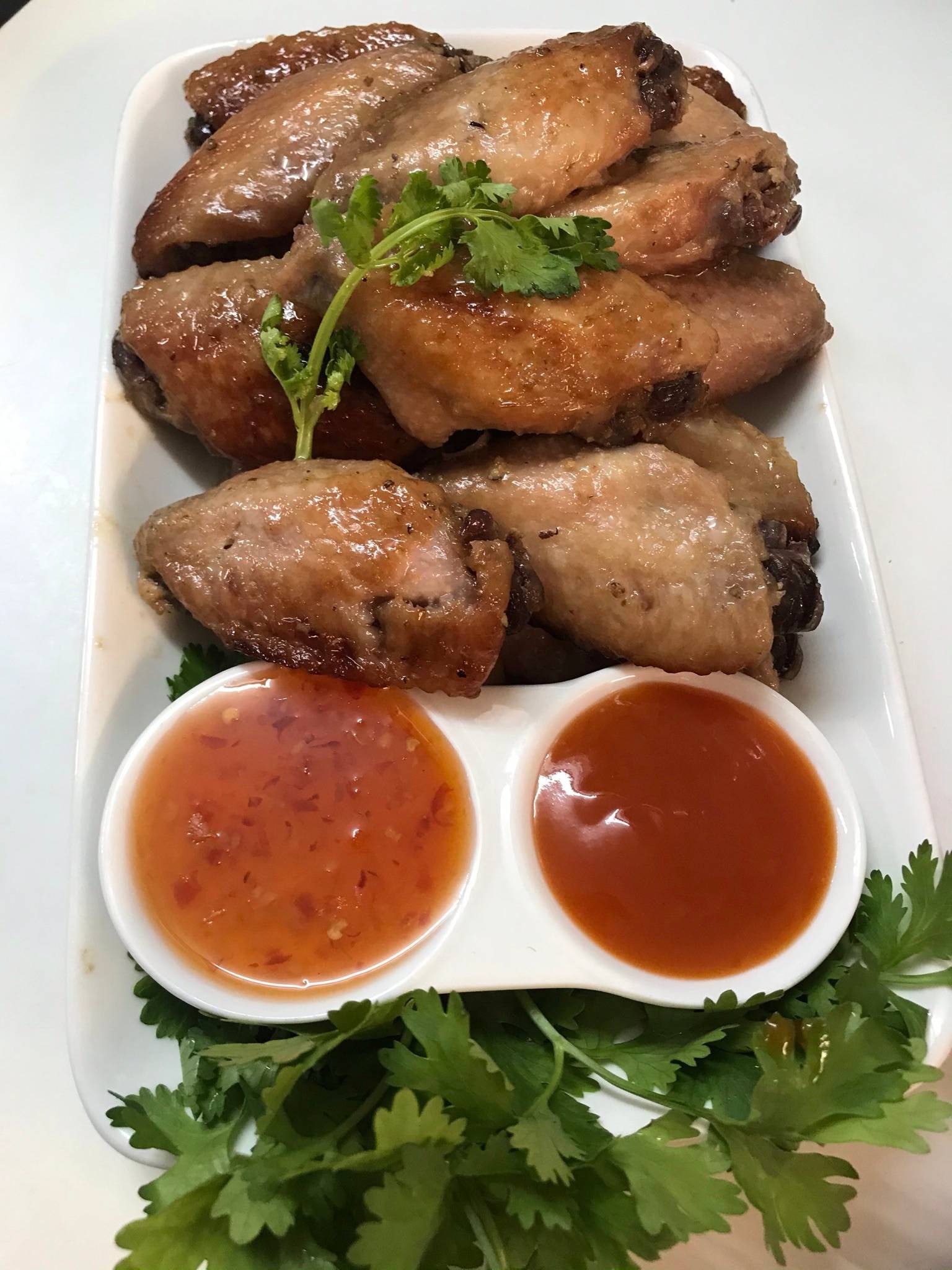 ปีกกลางไก่อบน้ำผึ้ง 