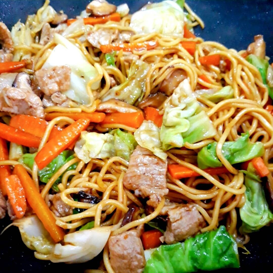 ผัดยากิโซบะ ( สไตล์เรา 😁 คนไทยทำ คนไทยทาน 😁)