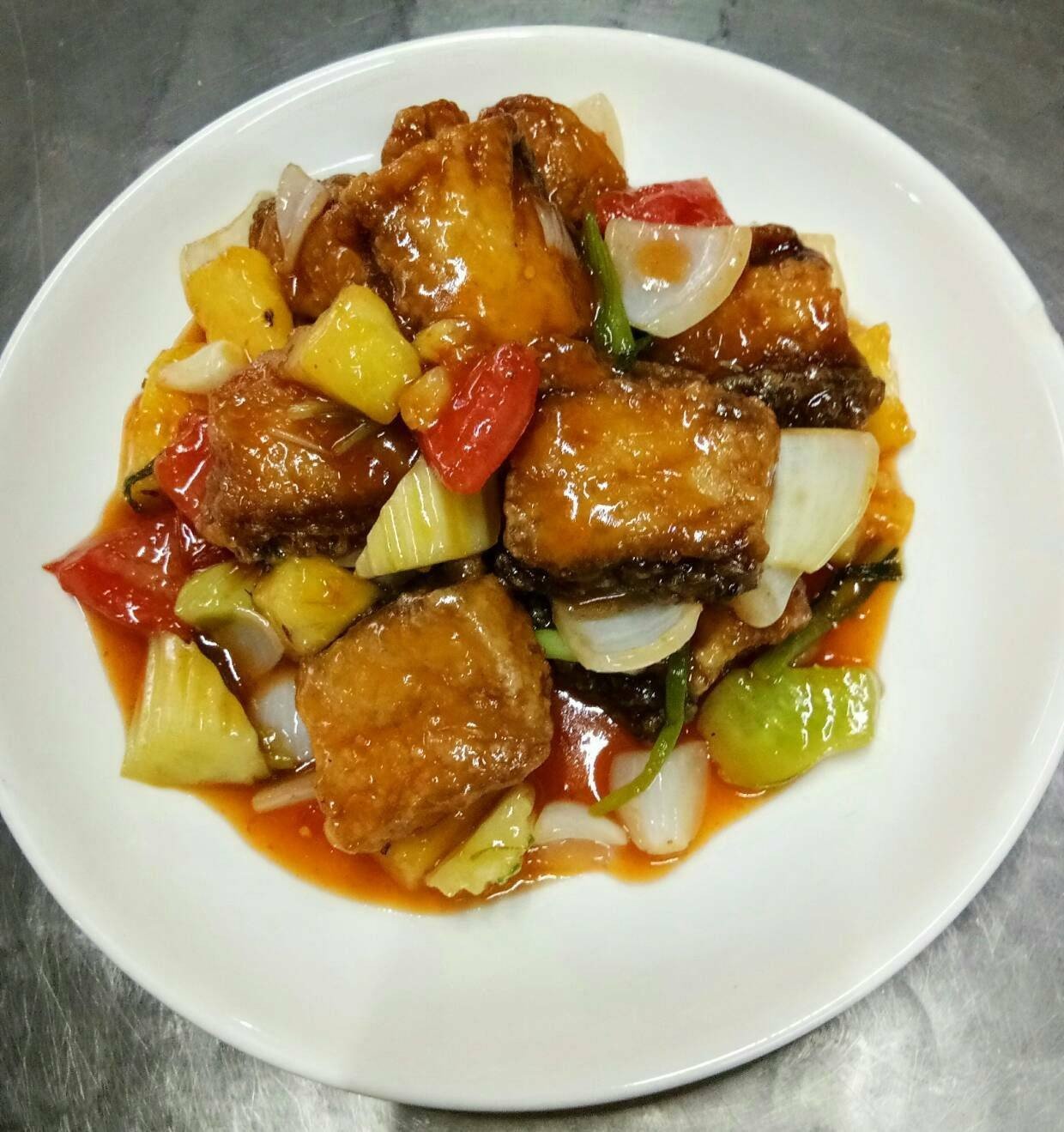 ปลาพงผัดเปรี้ยวหวาน
