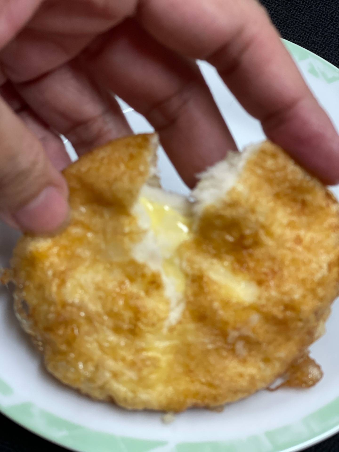 ขนมปังทอดไส้ชีส