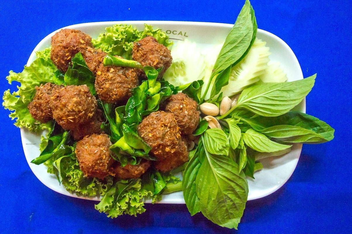 รีวิวที่แนะนำ ลาบทอด